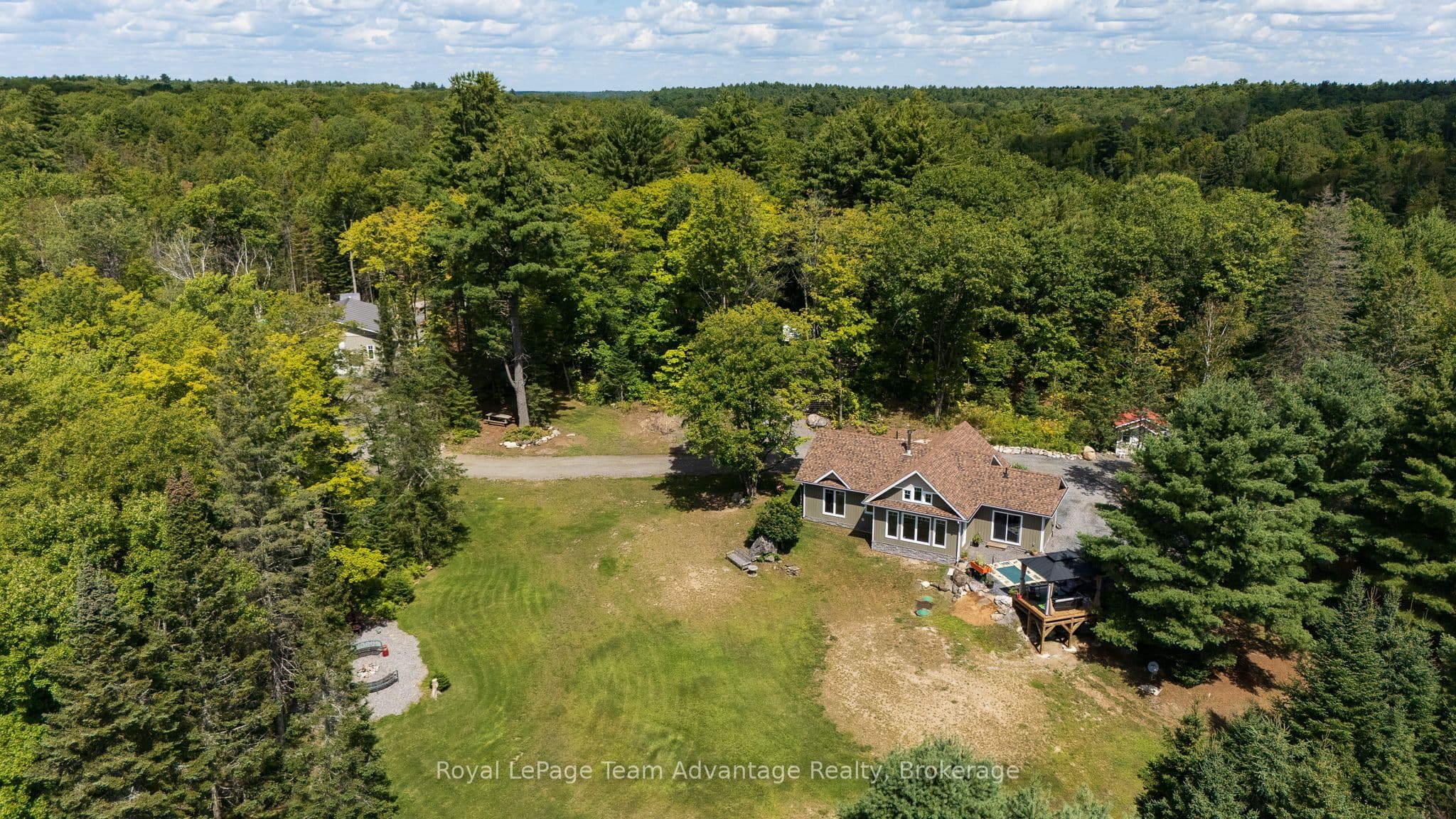 170 Bunny Trail, McDougall, ON P2A 2W7