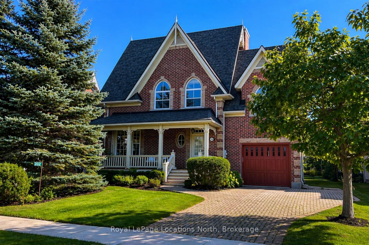 202 Snowbridge Way, Blue Mountains, ON L9Y 0V1