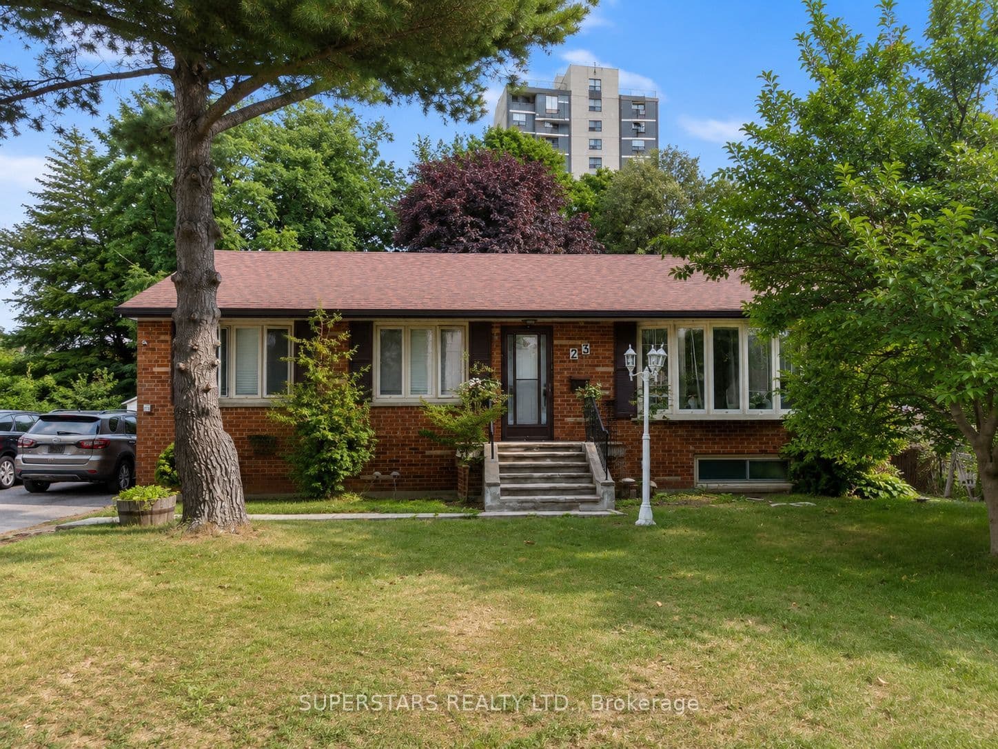 23 Dunelm Street, Toronto, ON M1J 3G2