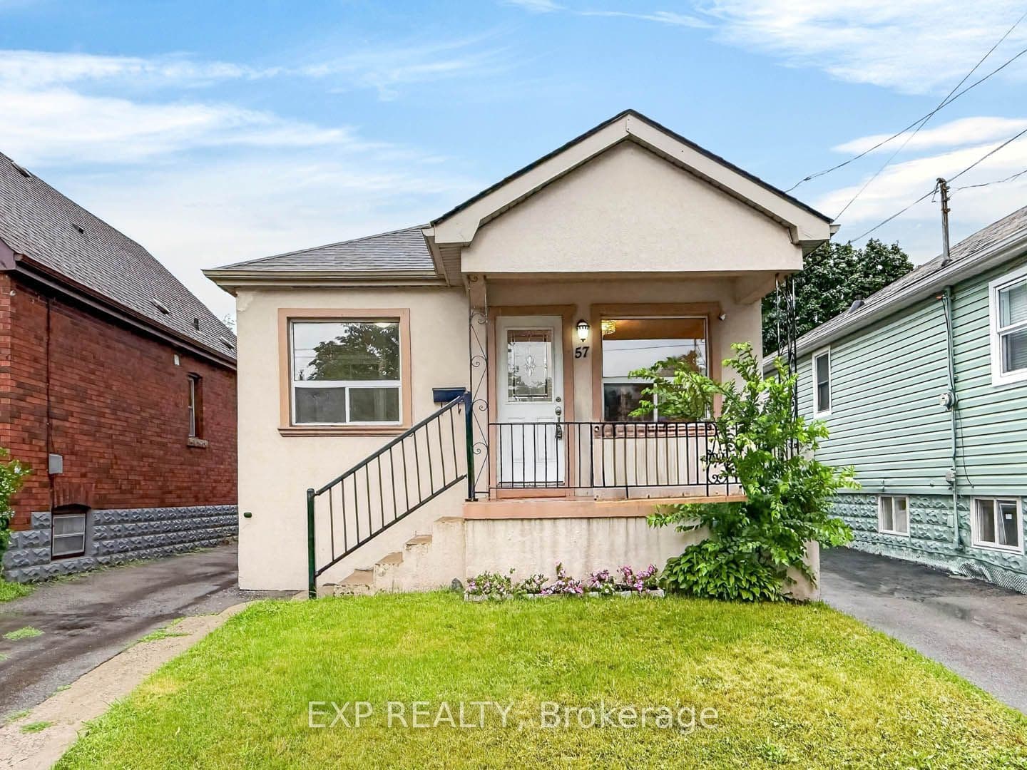 57 Weir Street S, Hamilton, ON L8K 3A3