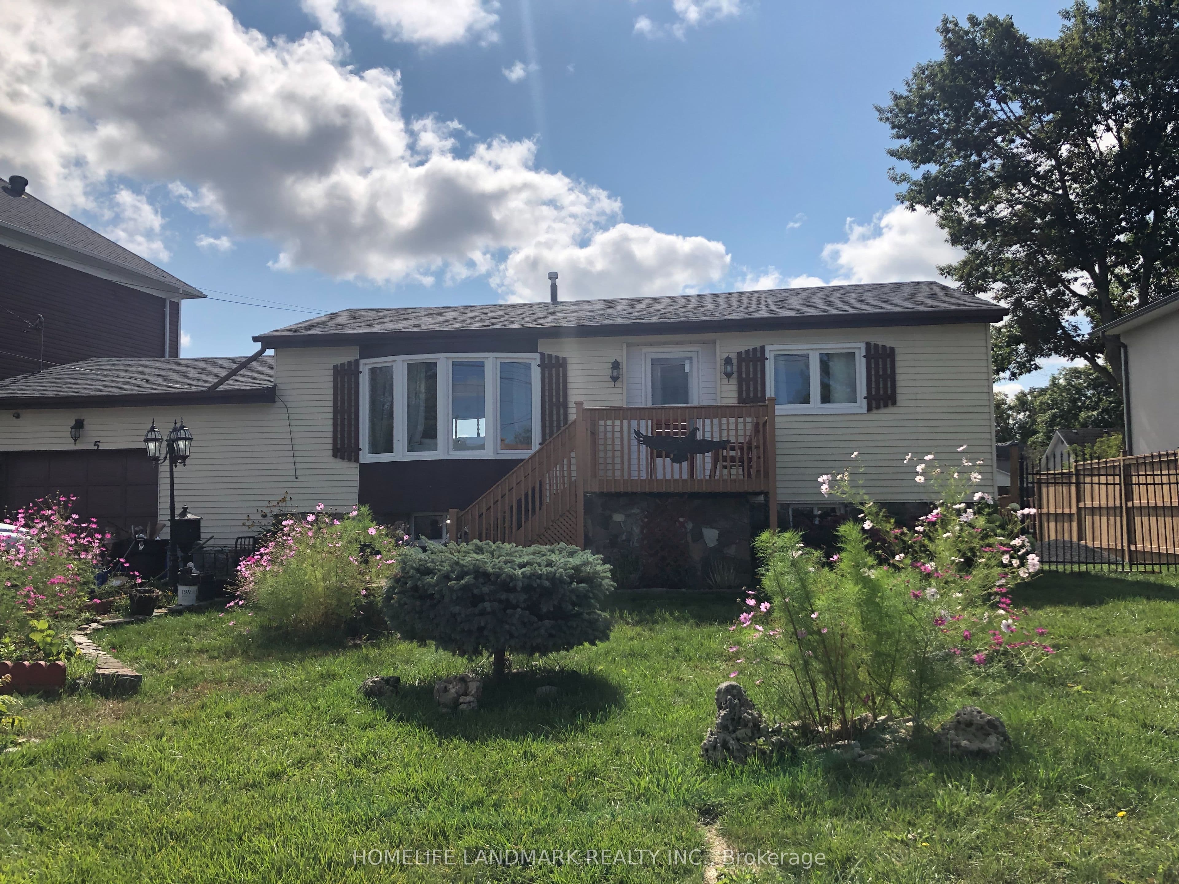 5 Bowers Road, East Gwillimbury, ON L9N 1J2