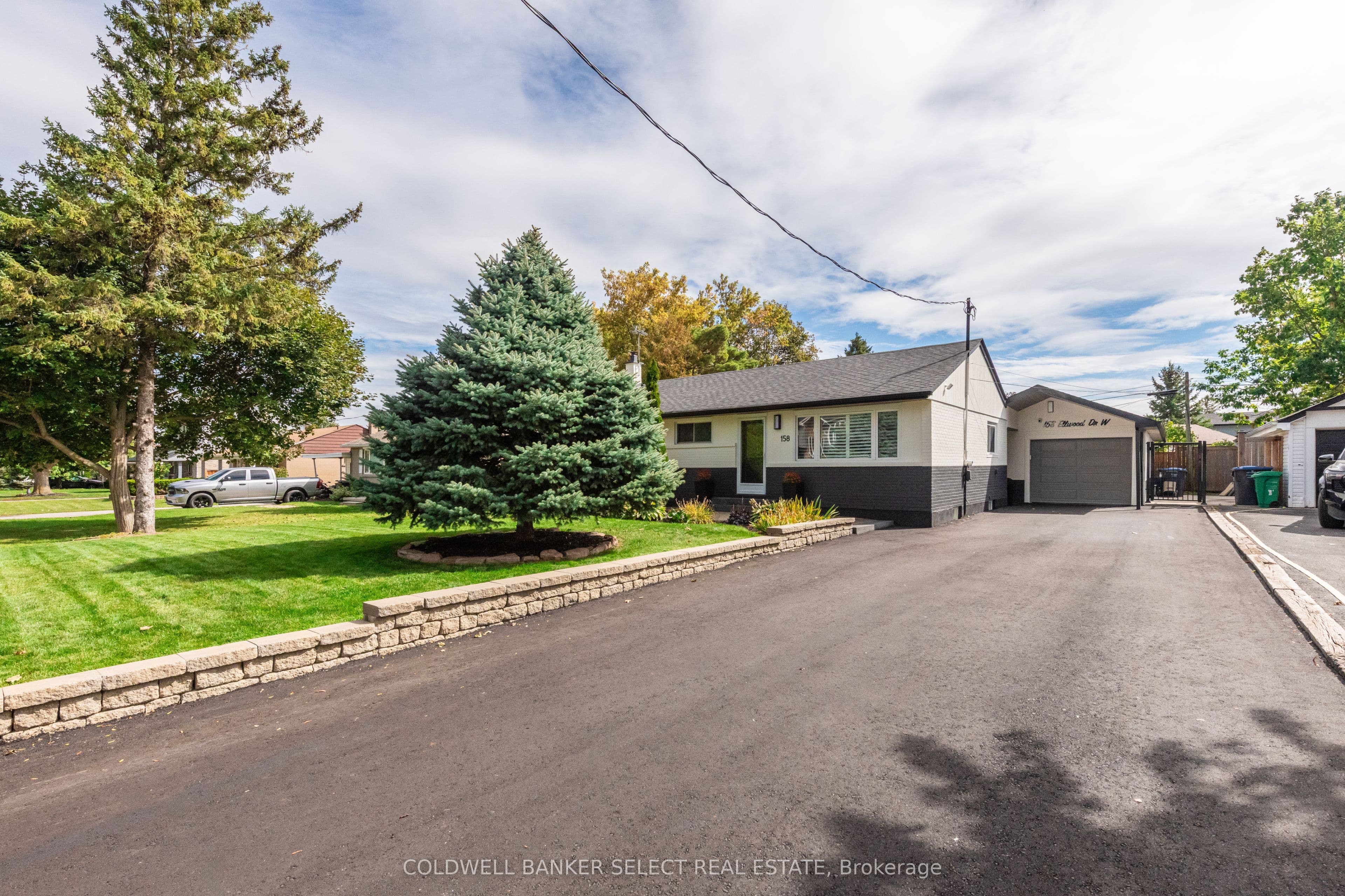158 Ellwood Drive W, Caledon, ON L7E 4W4