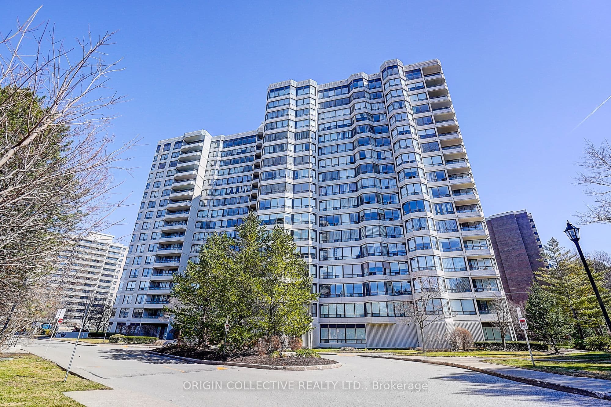 1101 Steeles Avenue W PH111, Toronto, ON M2R 3W5