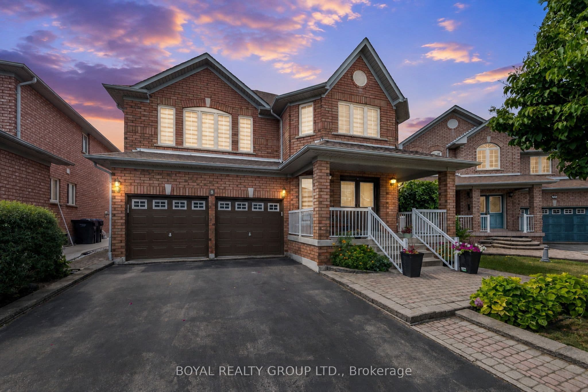 8 Coniferous Court, Brampton, ON L6R 1M5