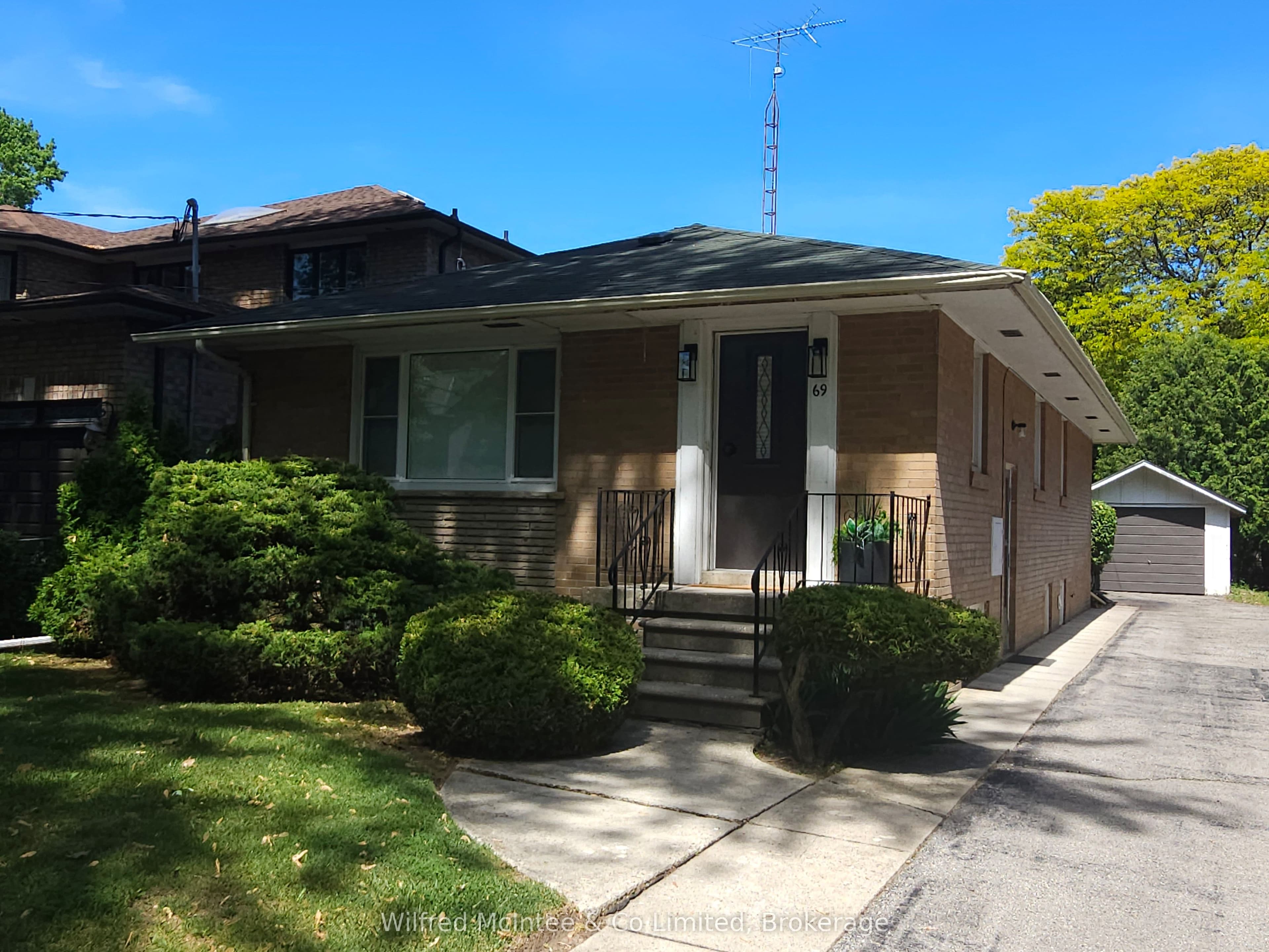 69 Haliburton Avenue, Toronto, ON M9B 4Y6