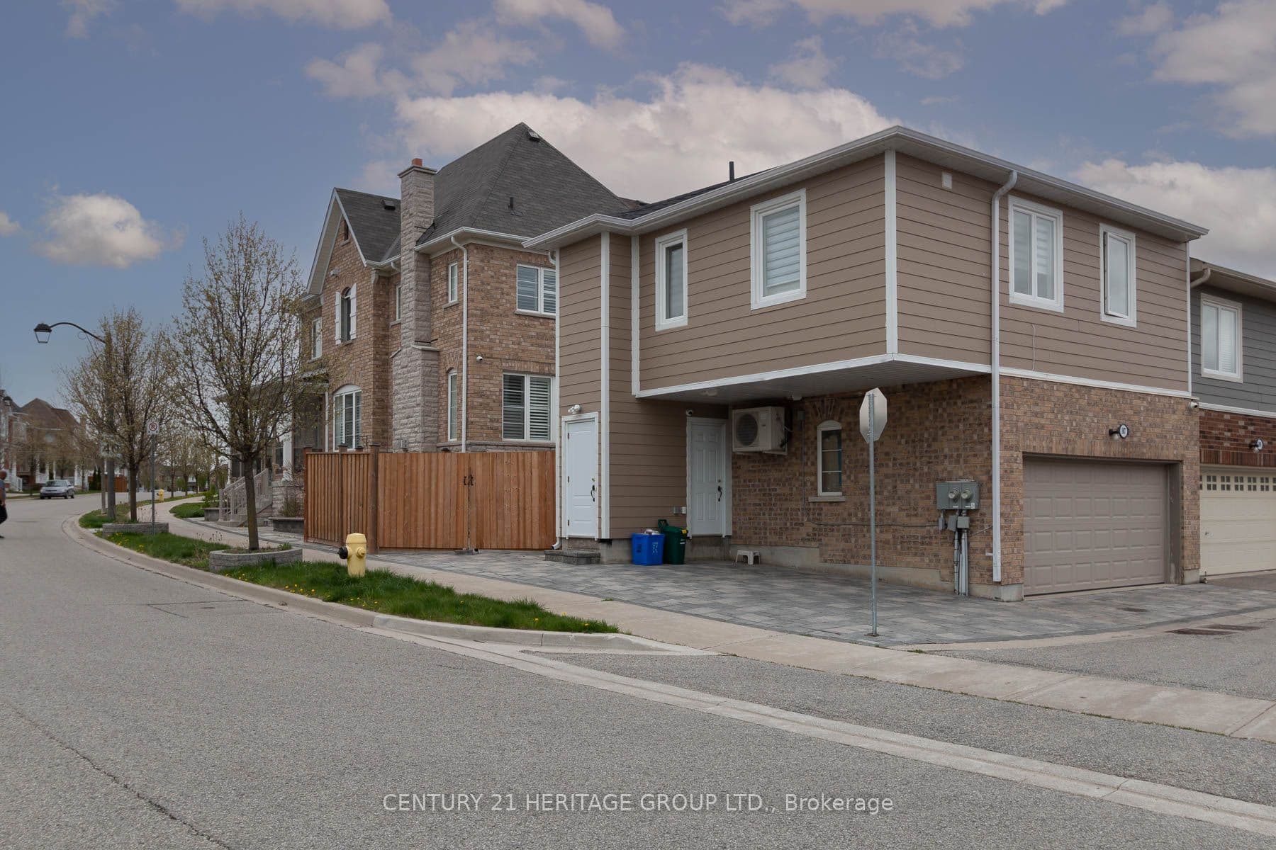 107 Lawrence Pilkington Avenue, Markham, ON L5B 0Y6