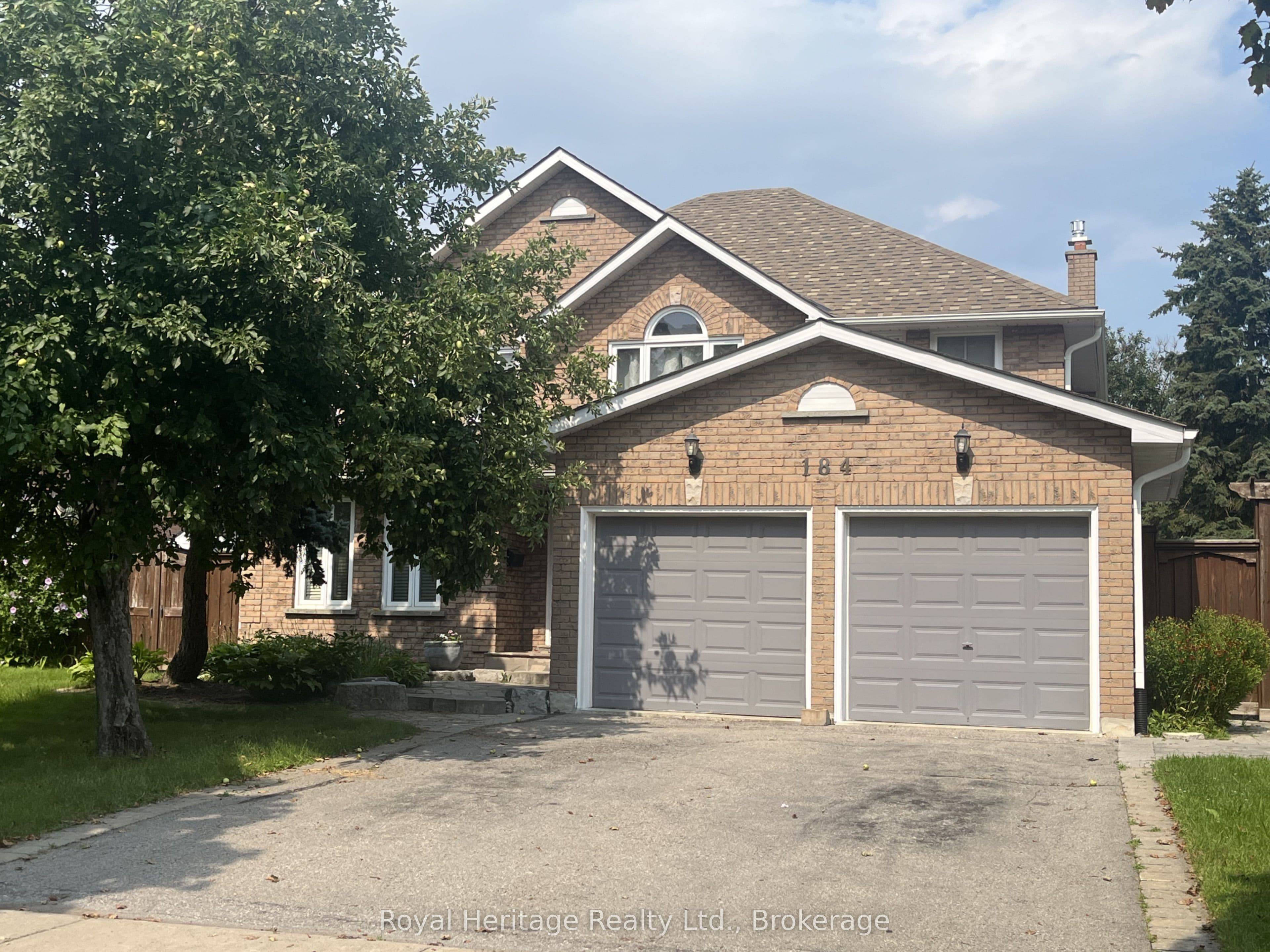 184 Lake Driveway W, Ajax, ON L1S 4Y2