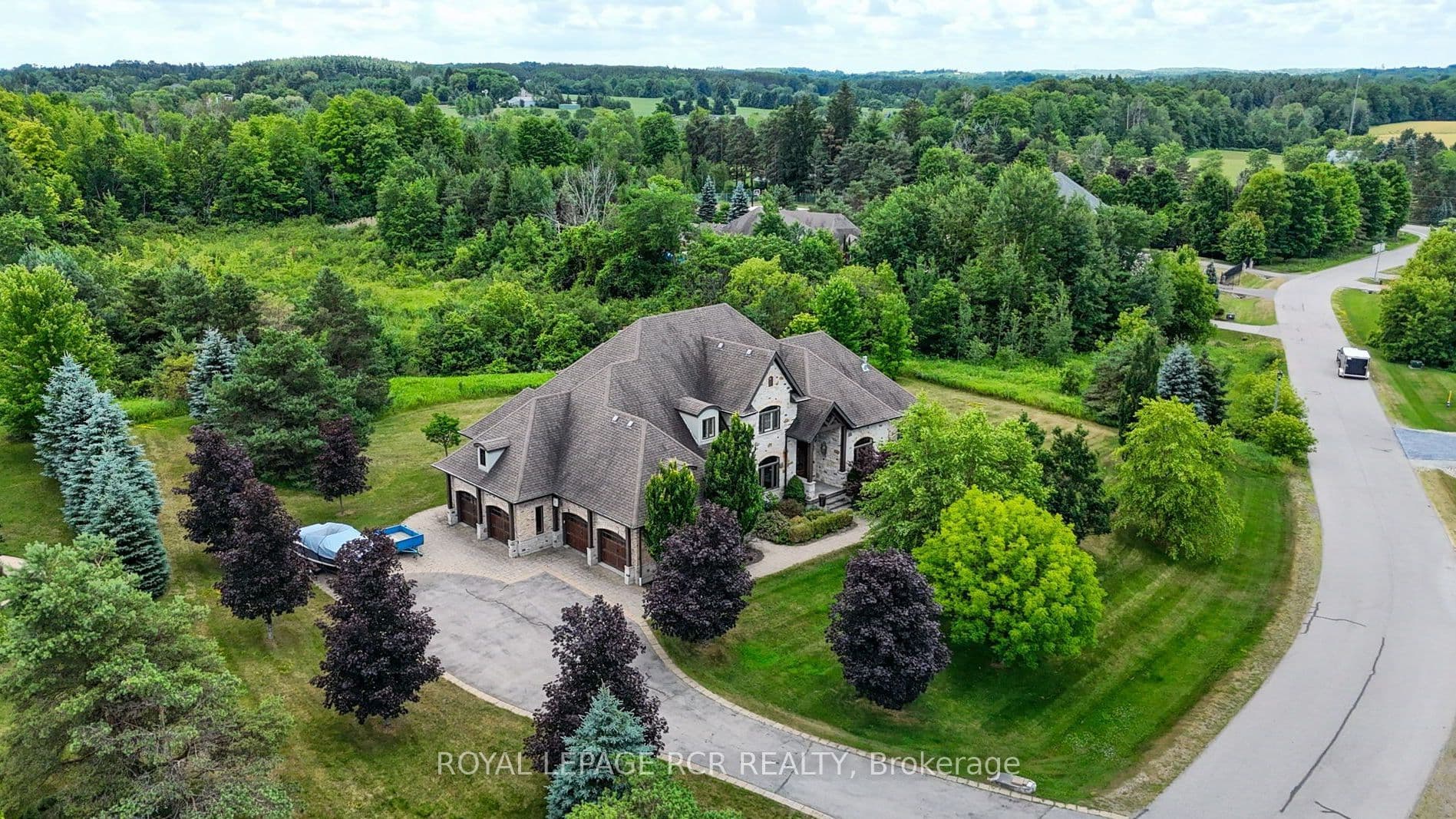 7 Proctor Avenue, Caledon, ON L7E 4E7