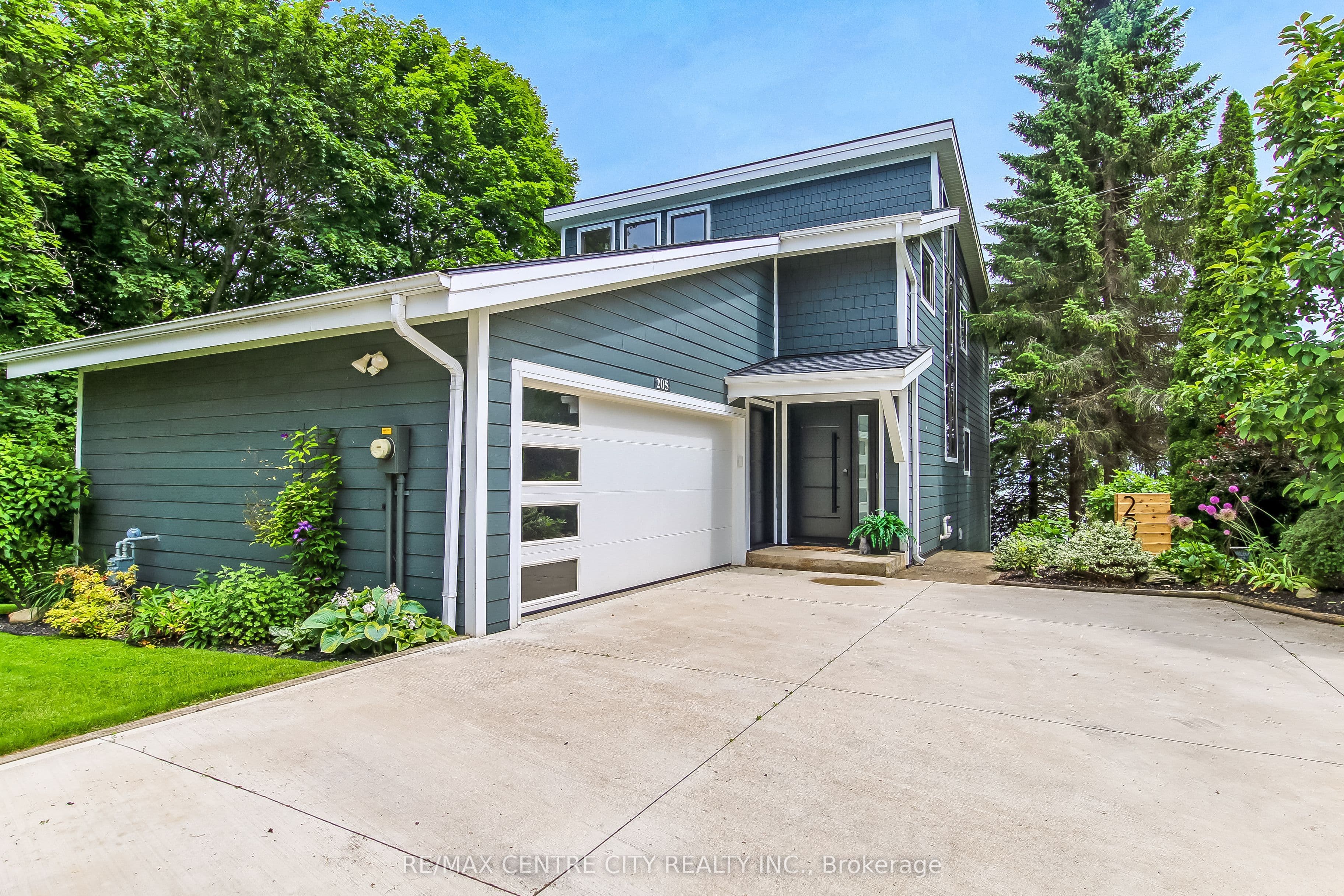 205 Cornell Drive, Central Elgin, ON N5L 1A5