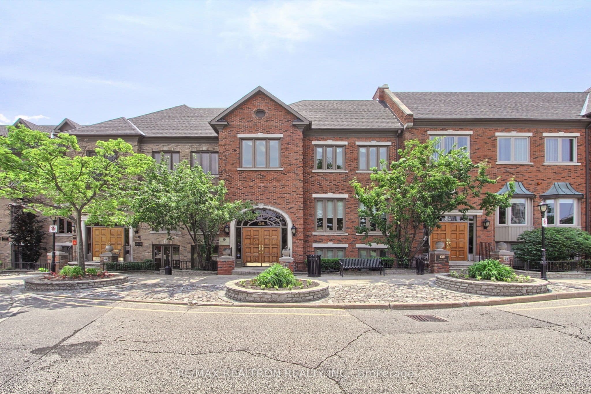 46 Village Centre Place 300 Full-Floor, Mississauga, ON L4Z 1V9