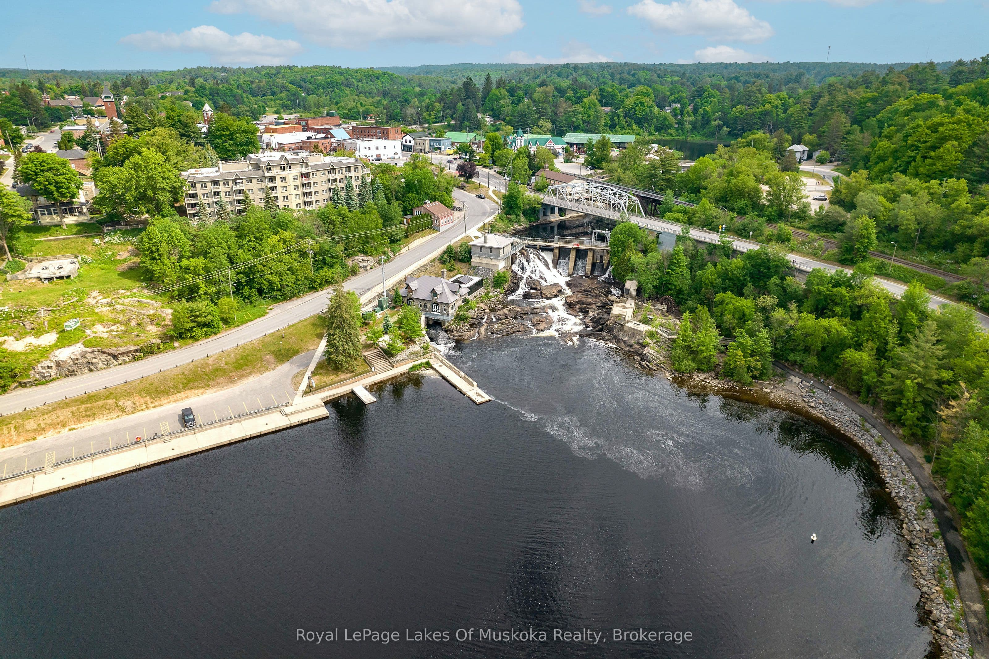 142 Ecclestone Drive 10, Bracebridge, ON P1L 1G6