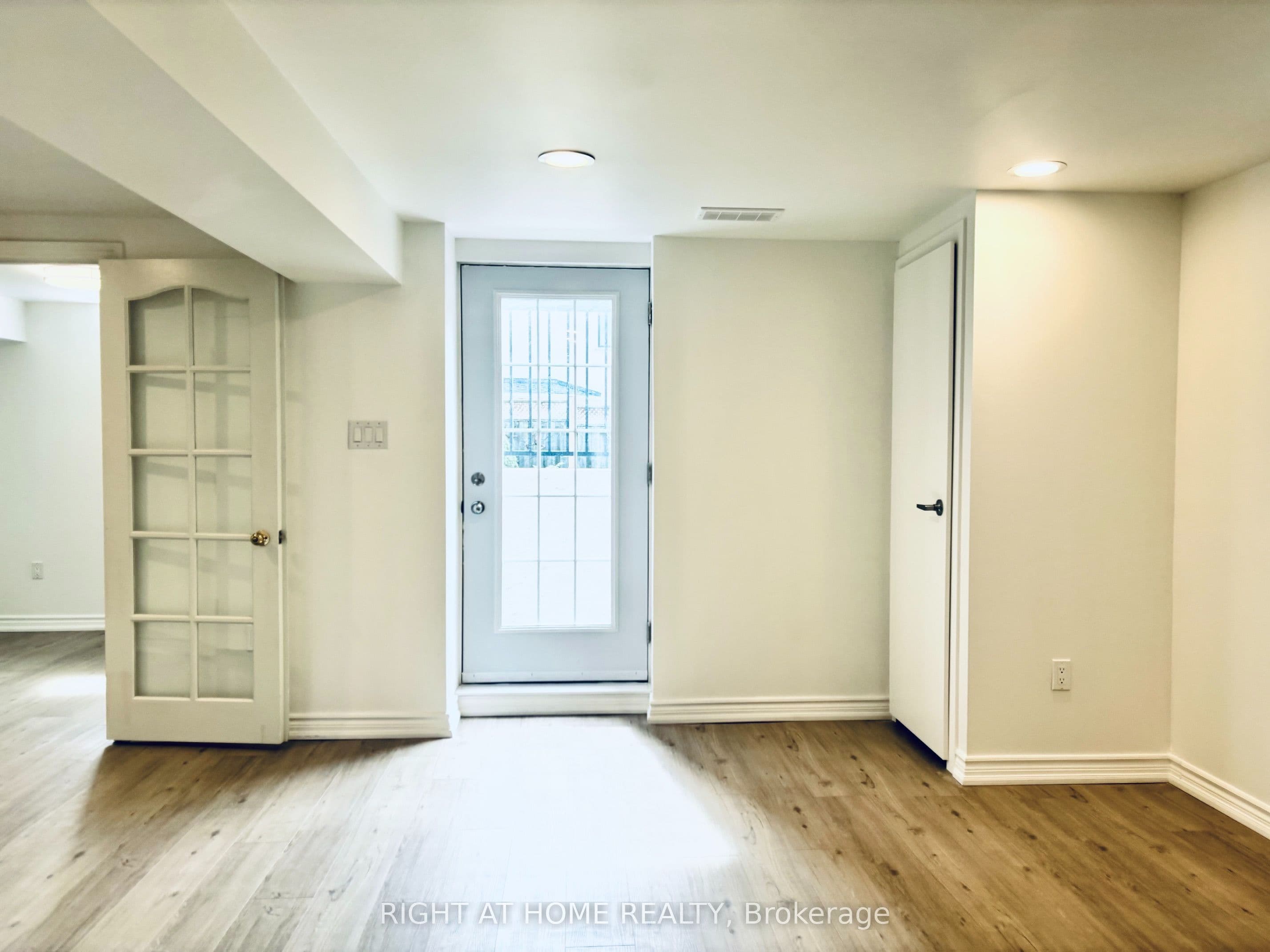 1220 Grandview Drive Basement, Oakville, ON L6H 4Z1