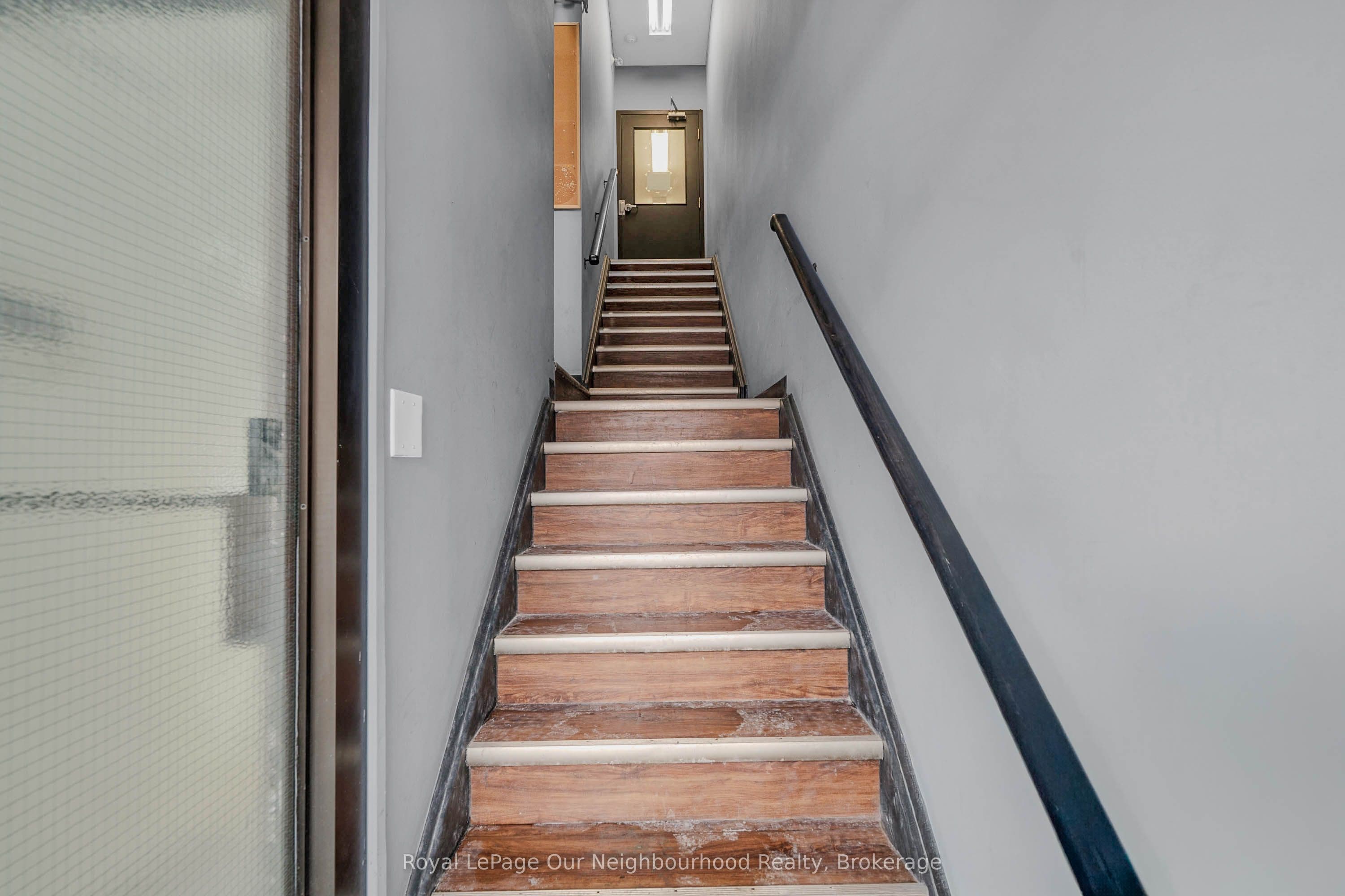 1224 King Street W 300, Toronto, ON M6K 1G4