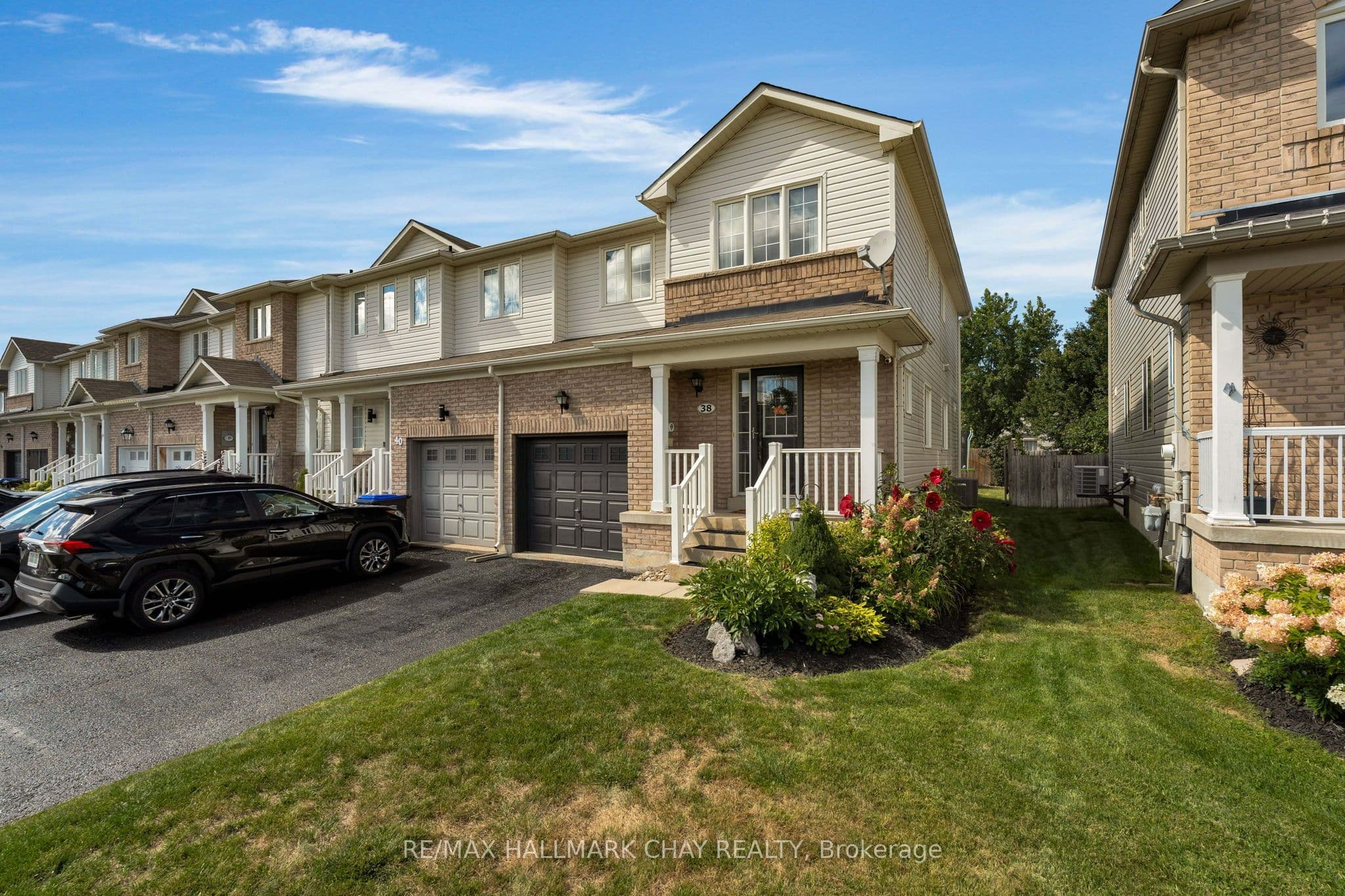 38 Admiral Crescent, Essa, ON L3W 0E5
