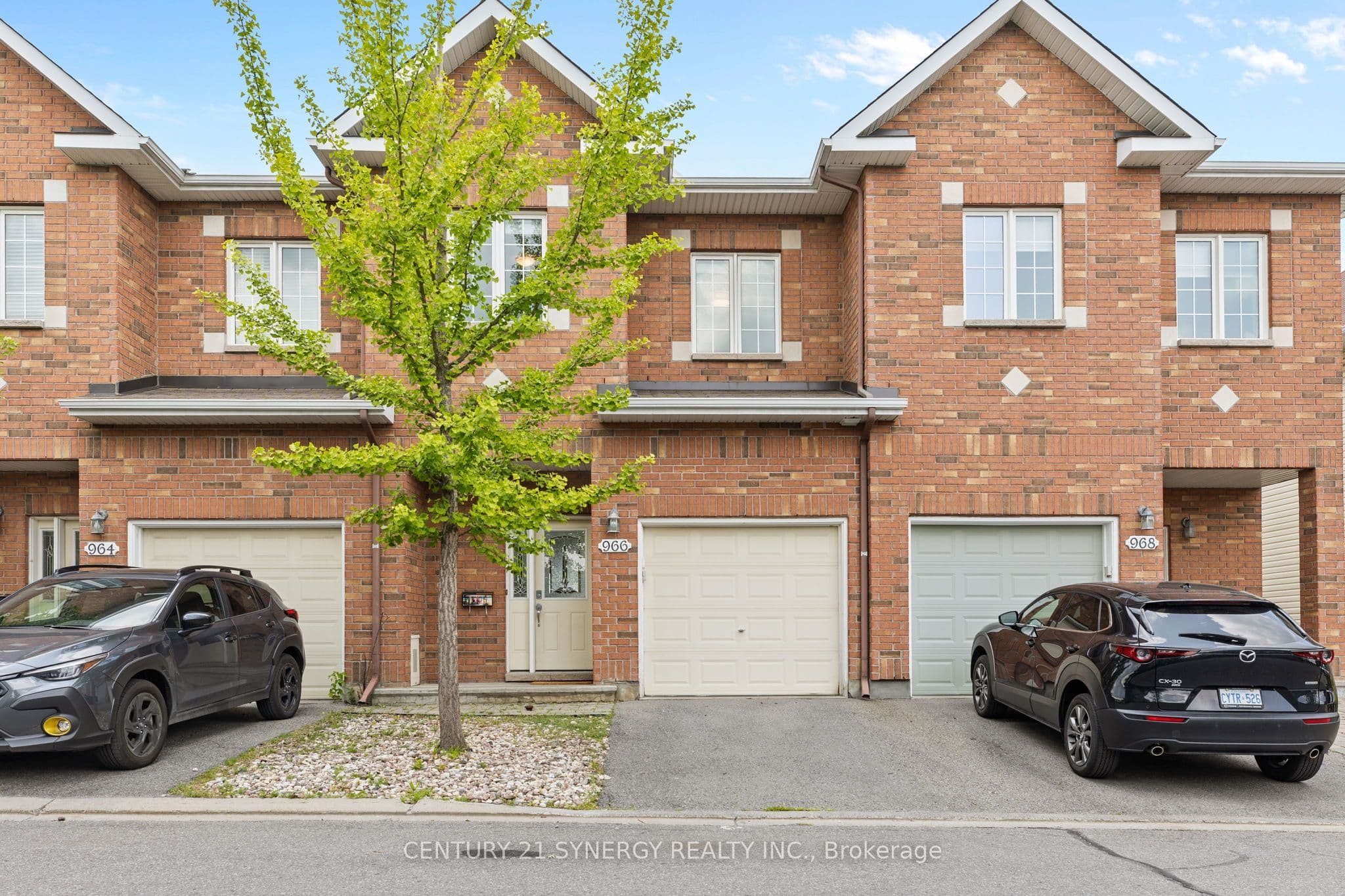 966 Torovin Private, Cyrville - Carson Grove - Pineview, ON K1B 0A7