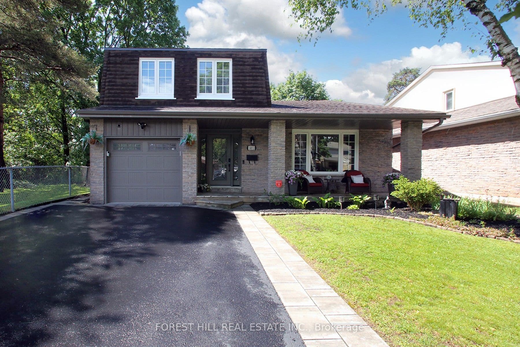 1852 Bowler Drive, Pickering, ON L1V 3E4