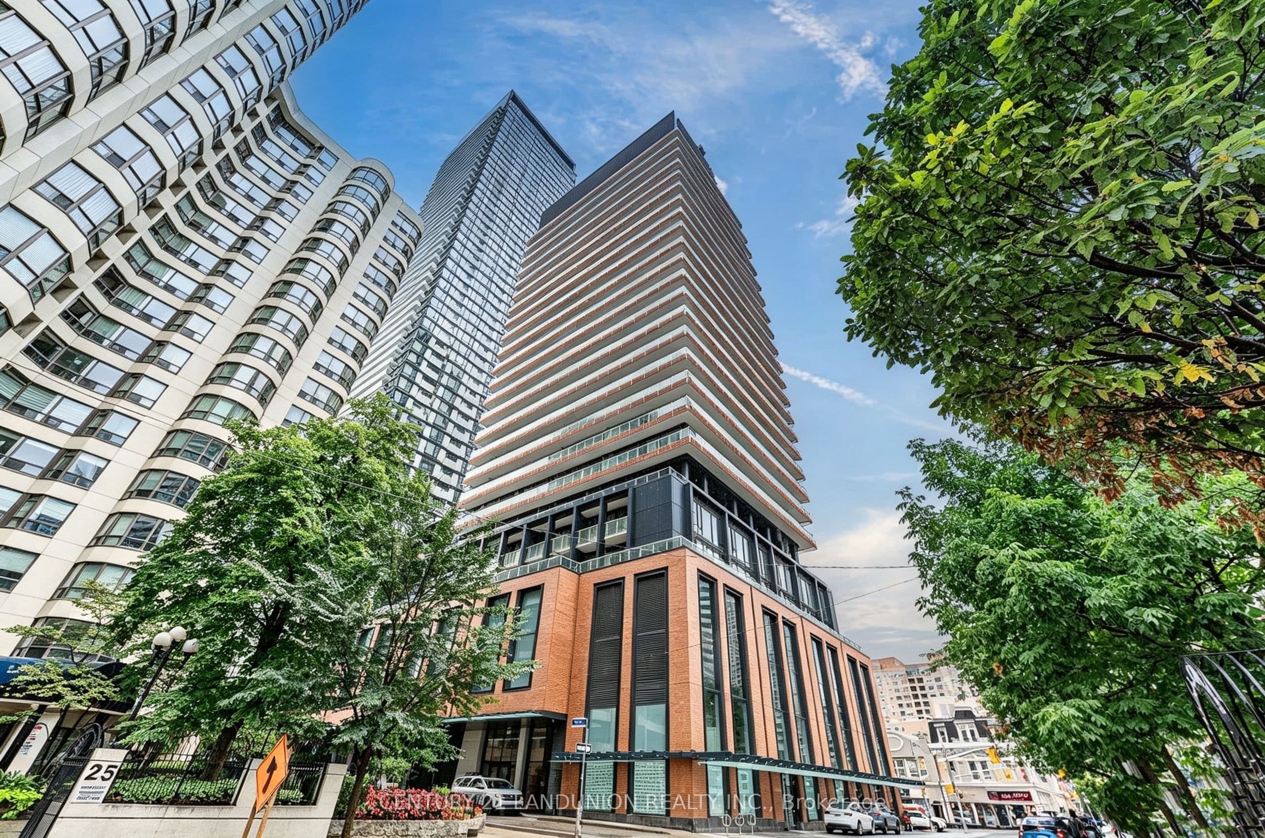 18 Maitland Terrace 1808, Toronto, ON M4Y 0H2