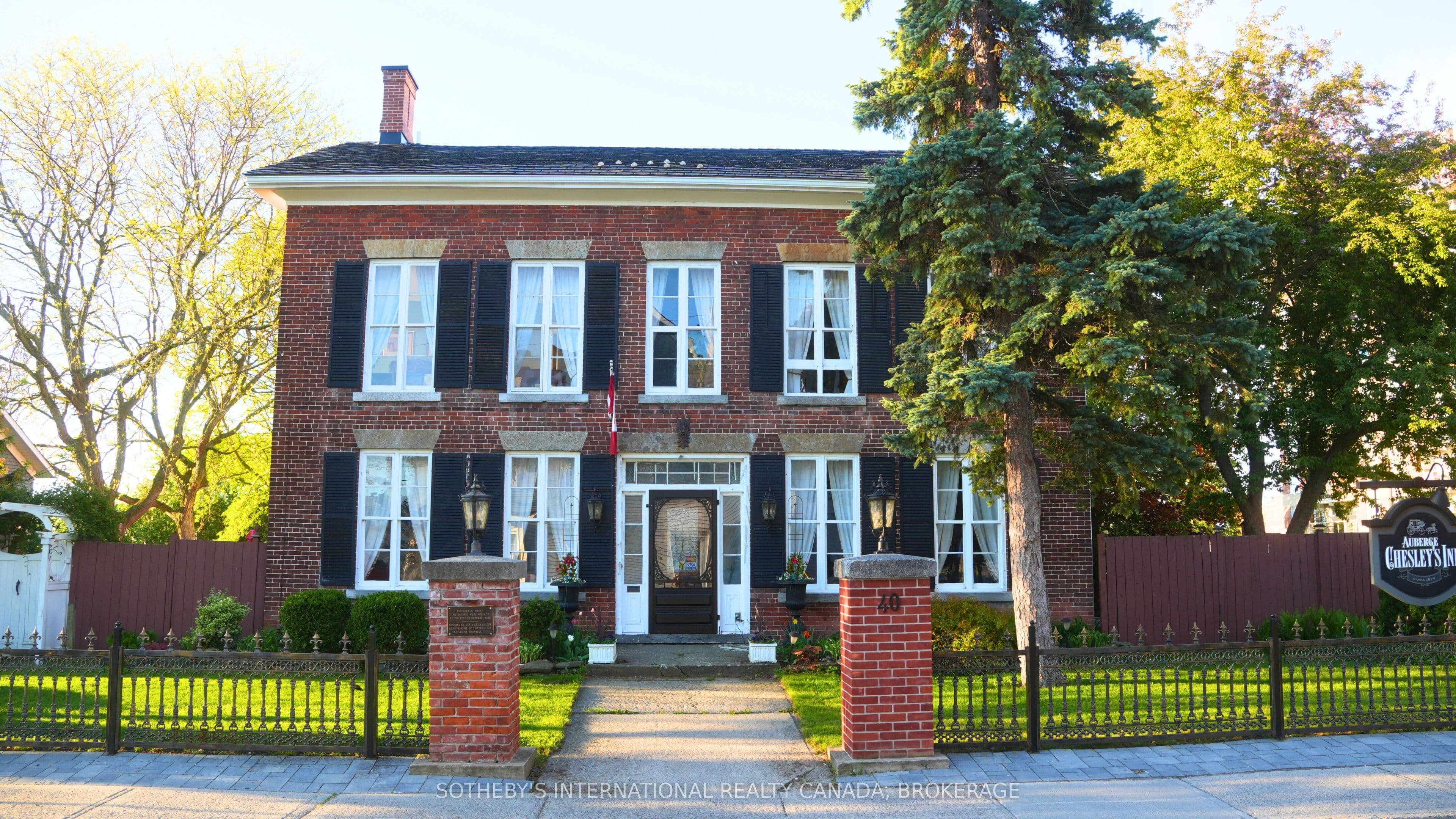 40 First Street W, Cornwall, ON K6J 1B9