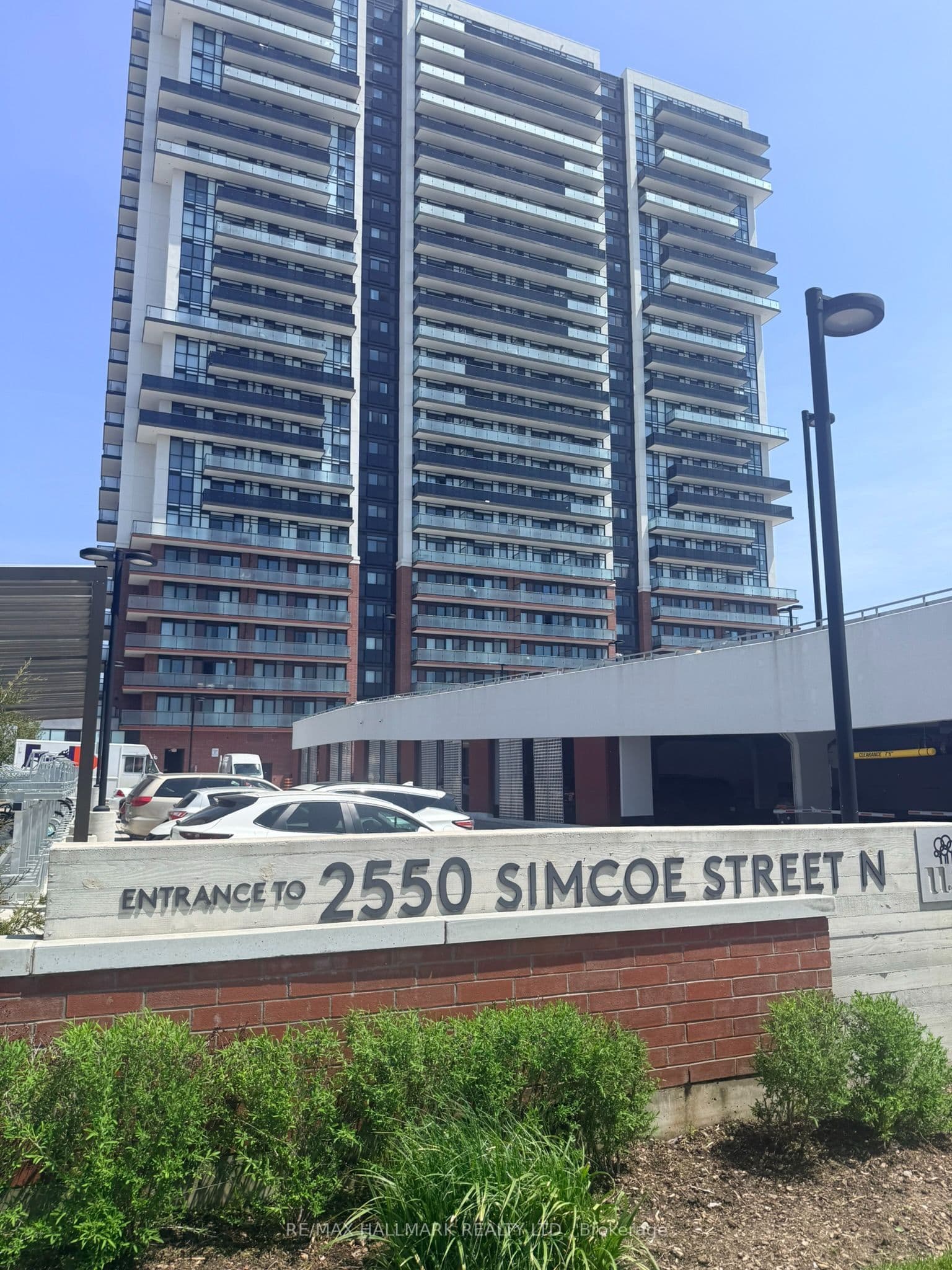 2550 Simcoe Street N 1501, Oshawa, ON L1L 0R5