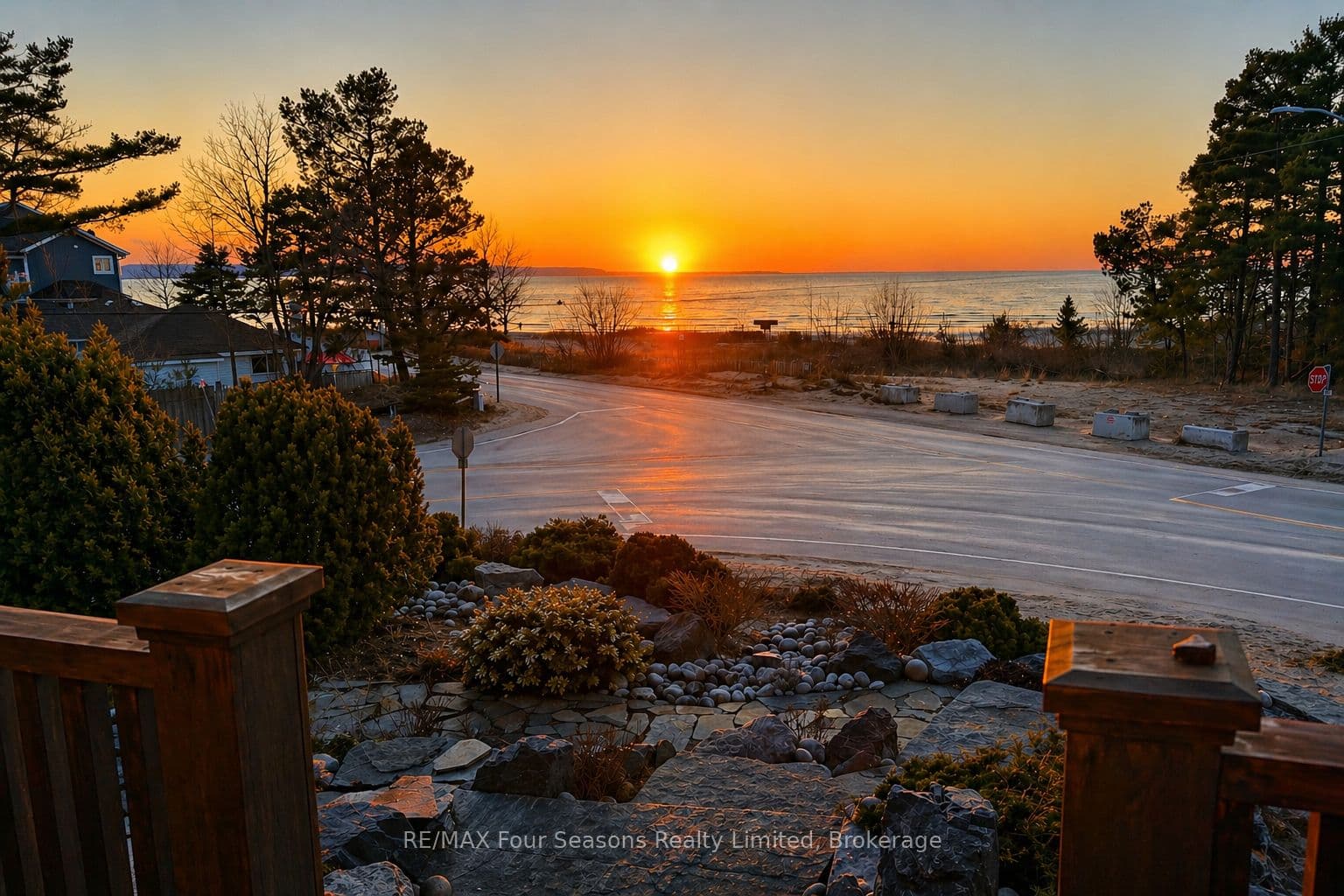 805 Eastdale Drive, Wasaga Beach, ON L9Z 2R5