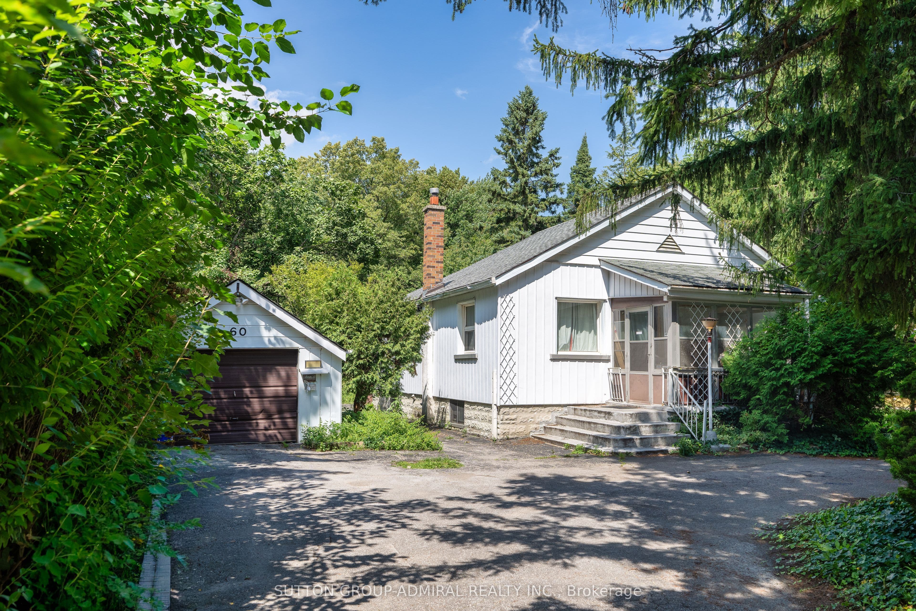 60 Arnold Avenue, Vaughan, ON L4J 1B3