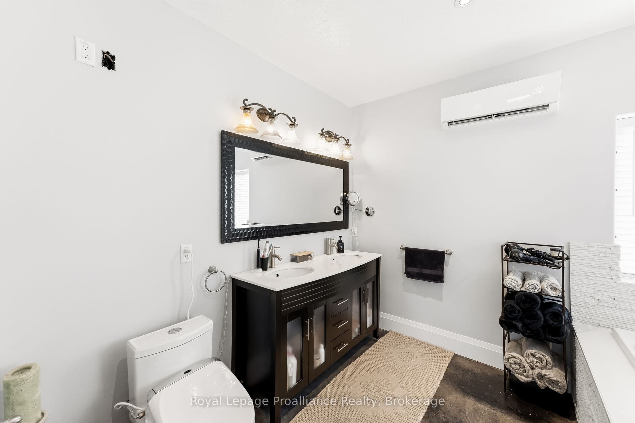 1646 Harriet Lane, Selwyn, ON K0L 1T0