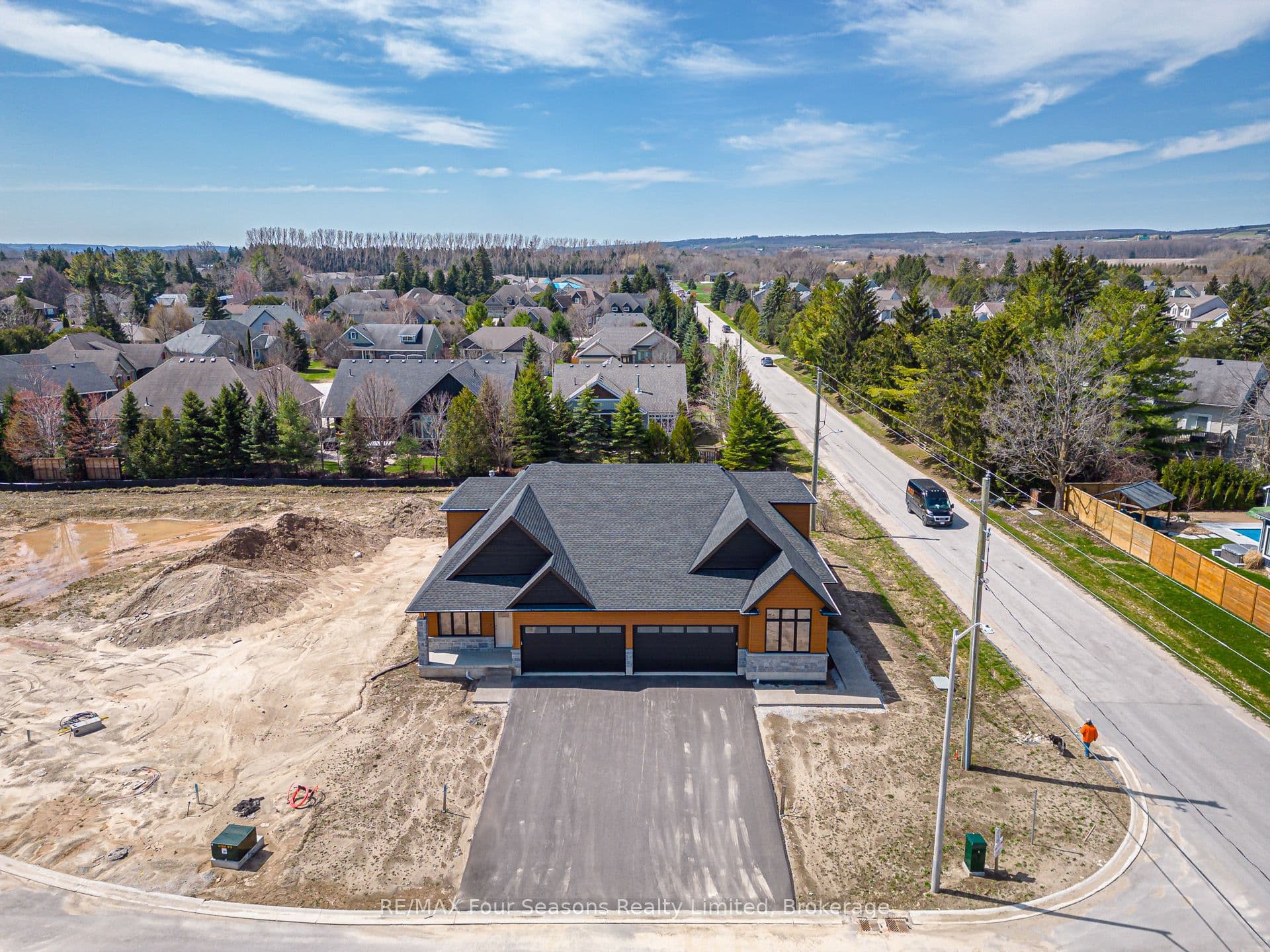 3 Boynton Court, Blue Mountains, ON N0H 2P0