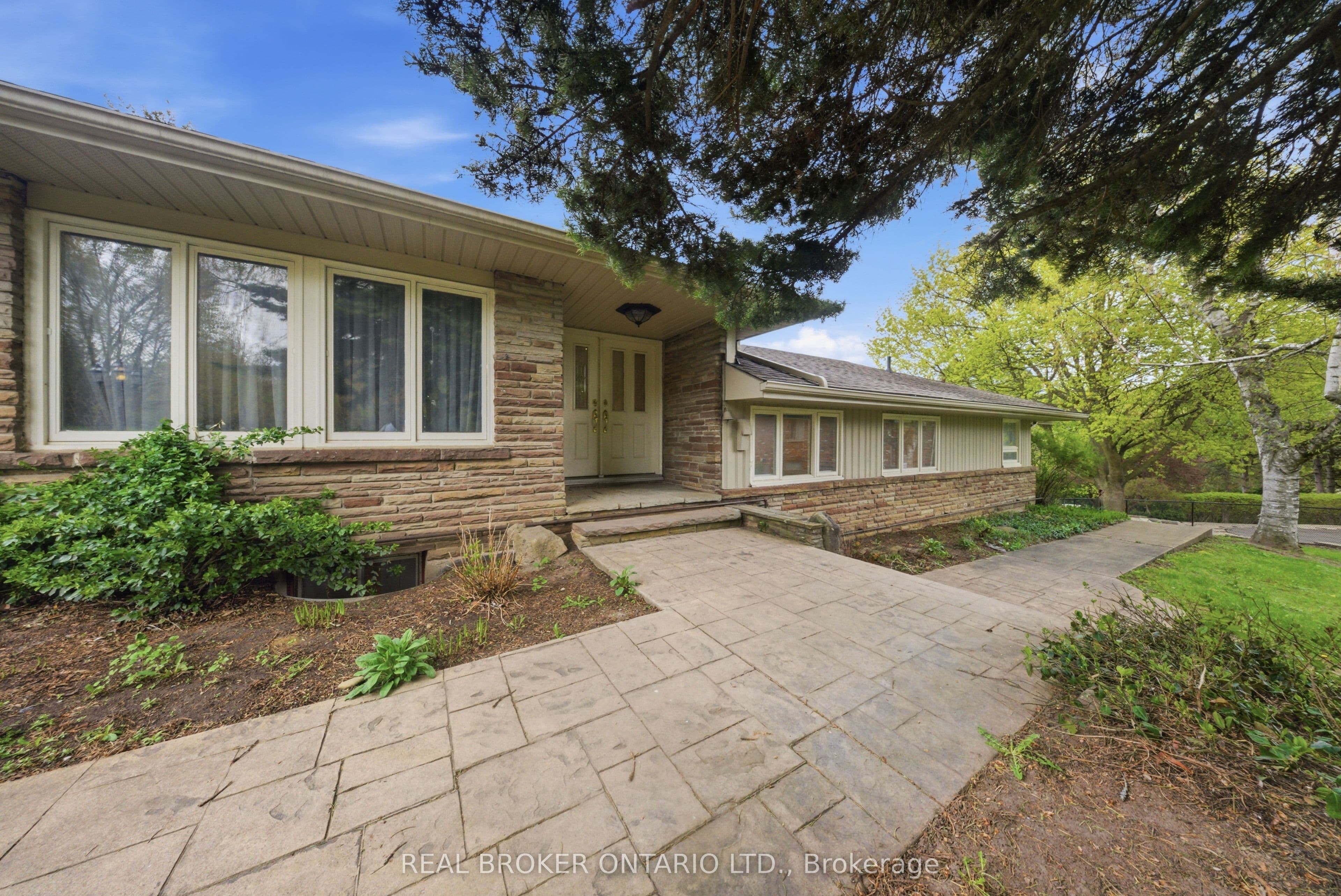 529 Conservation Drive, Brampton, ON L6Z 0C1