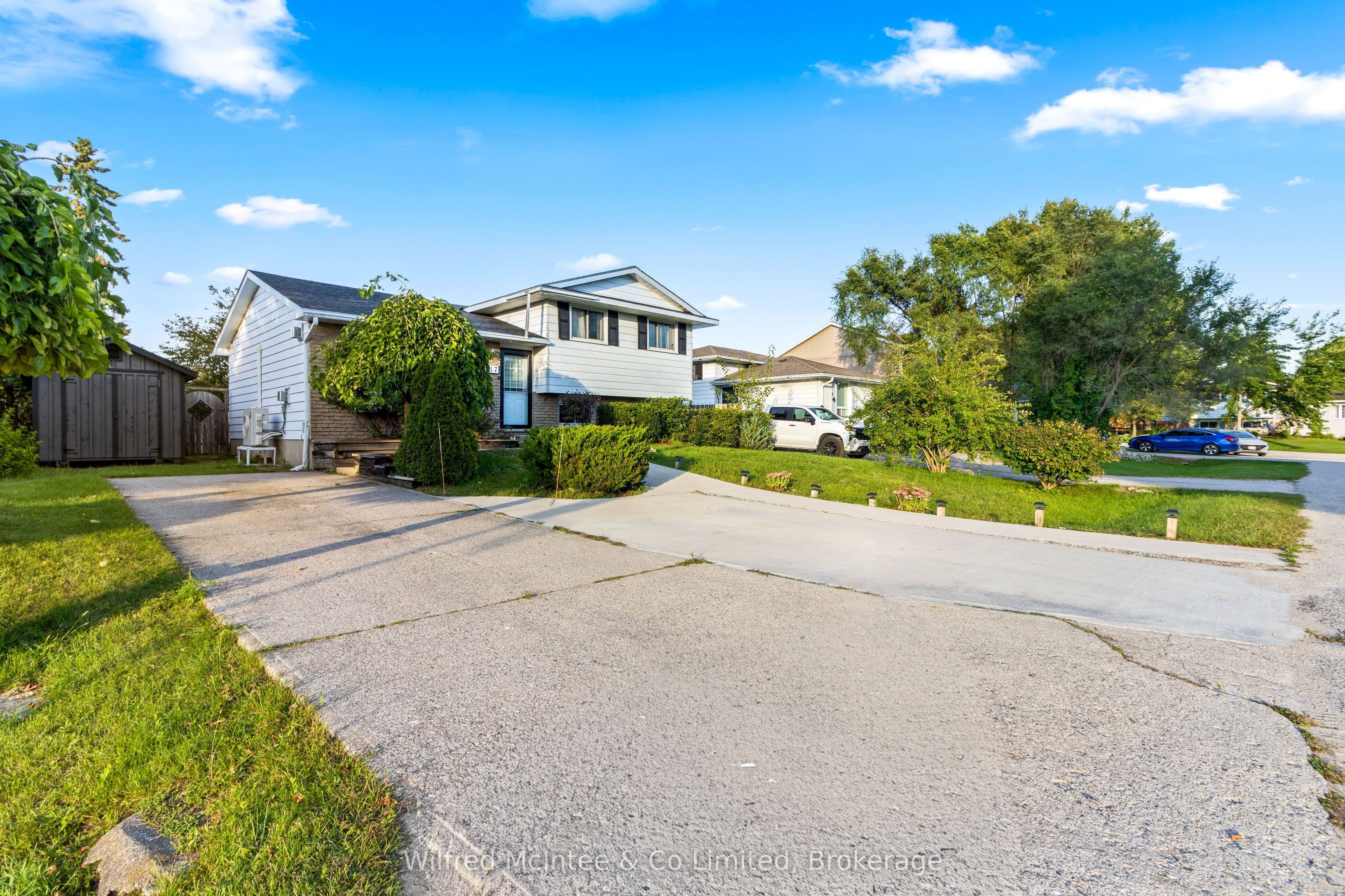517 Wales Drive, Saugeen Shores, ON N0H 2C1