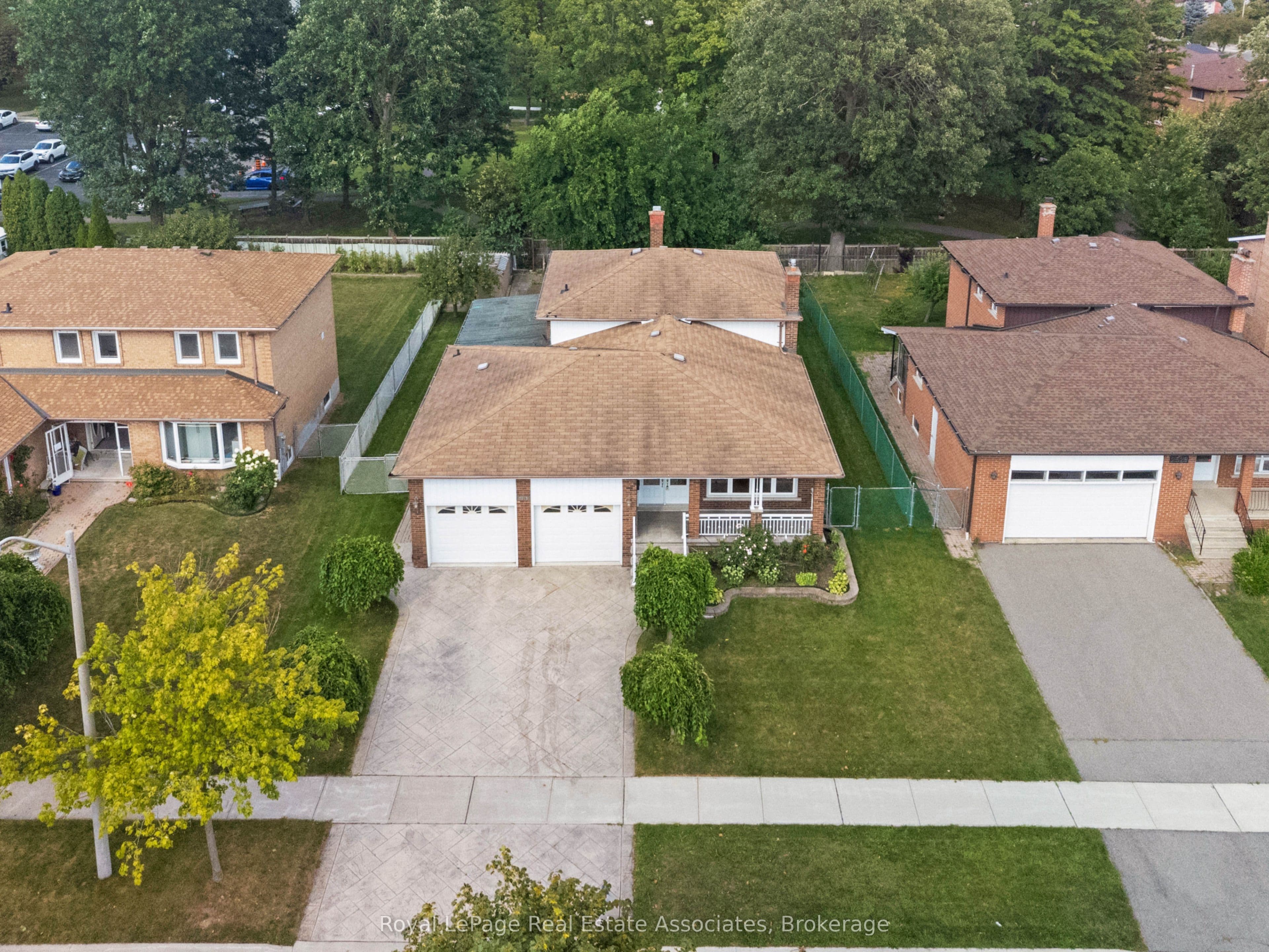 2535 Privet Crescent, Mississauga, ON L5B 2S5