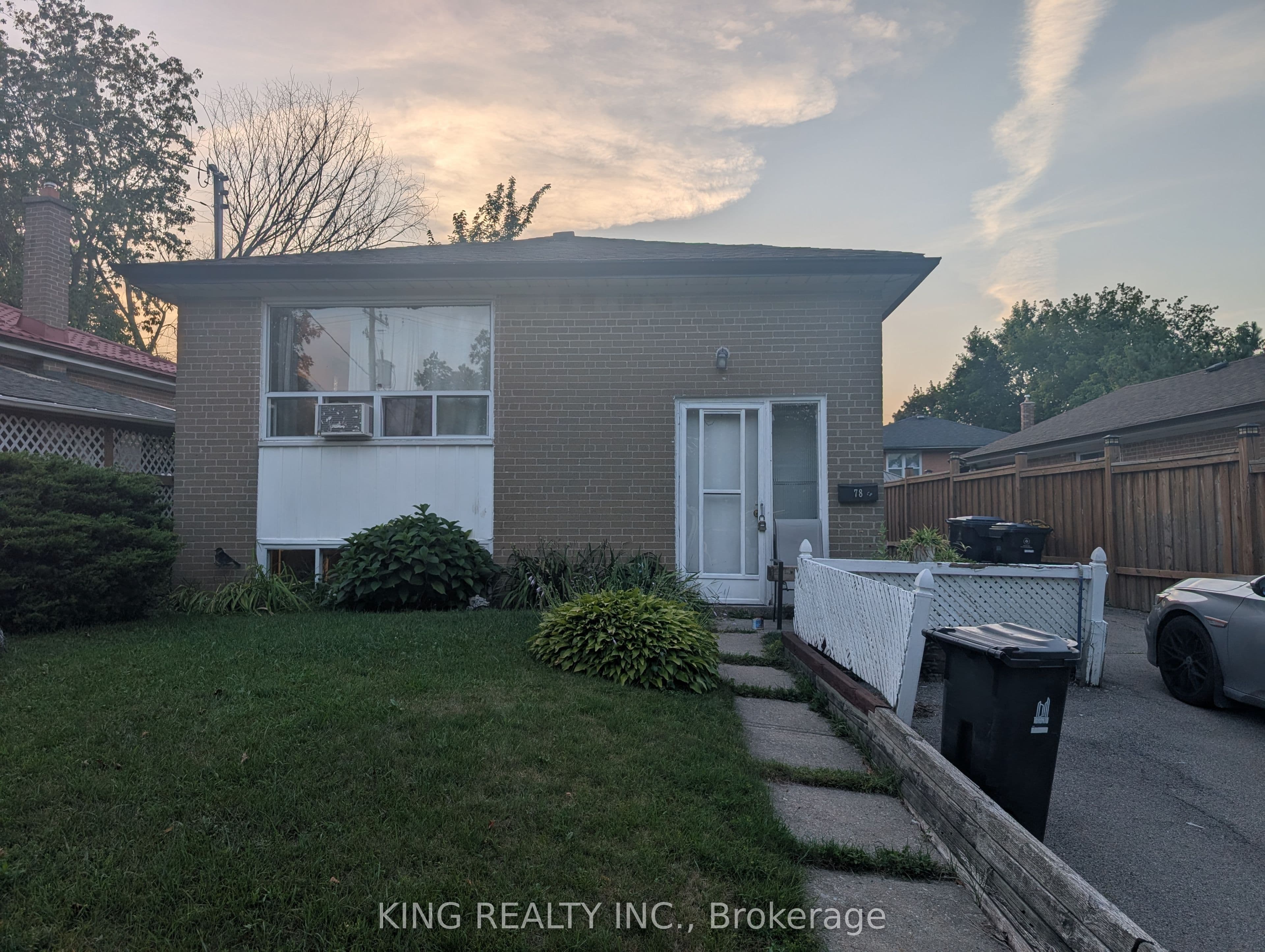 78 Pandora Circle, Toronto, ON M1H 1V7