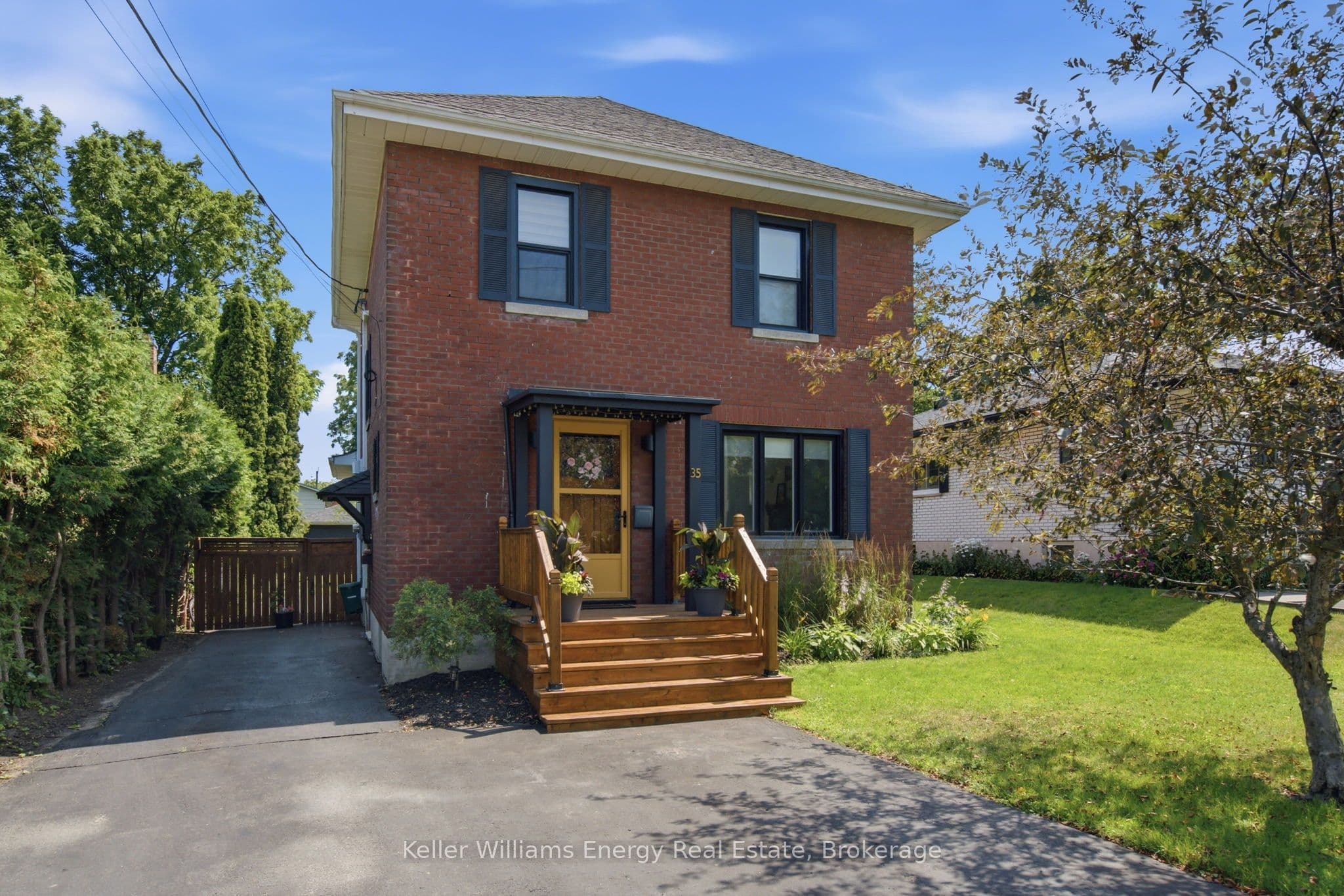 35 Havelock Street, Cobourg, ON K9A 2J2