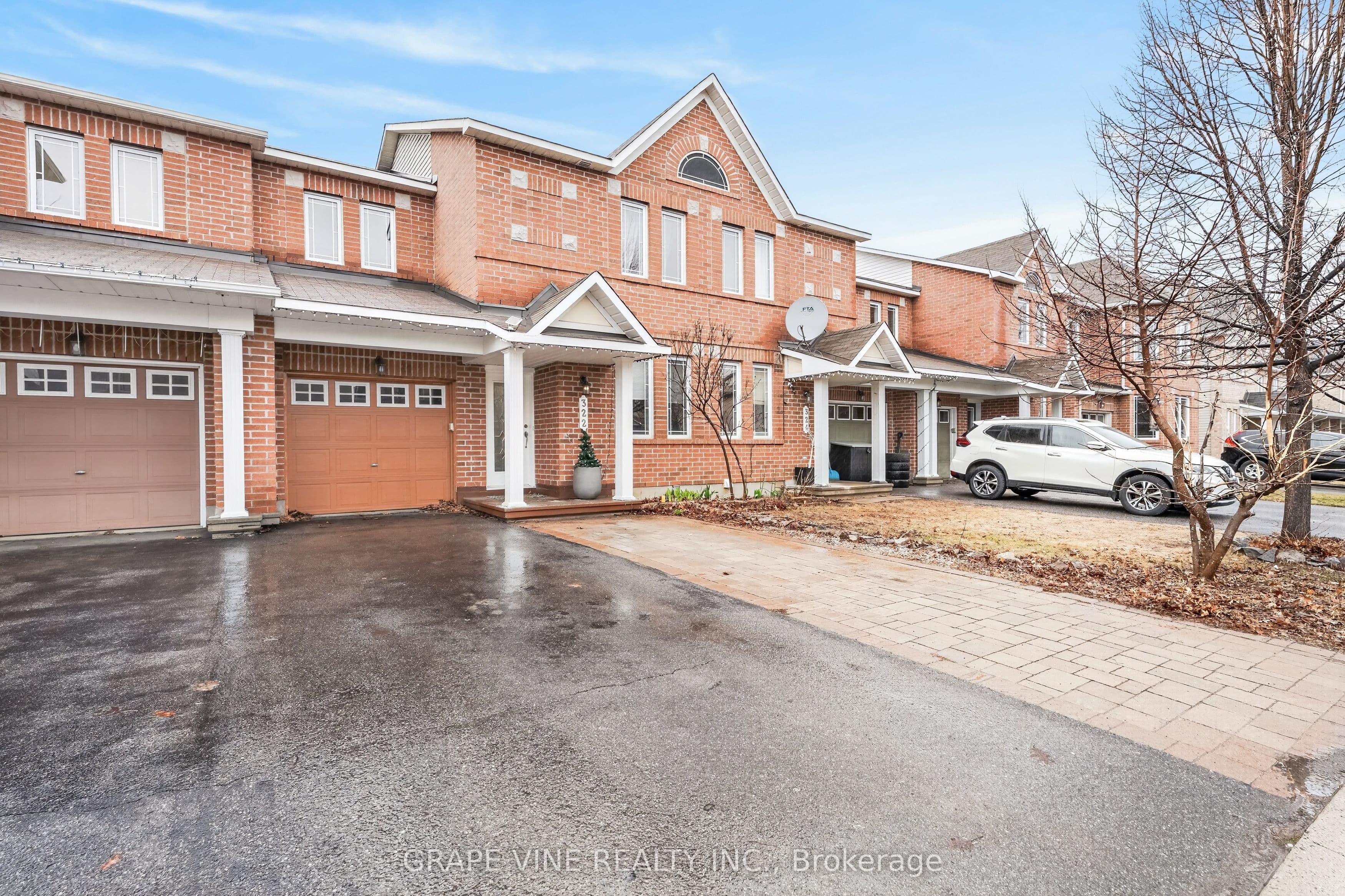 322 Foxridge Way, Barrhaven, ON K2J 0V7
