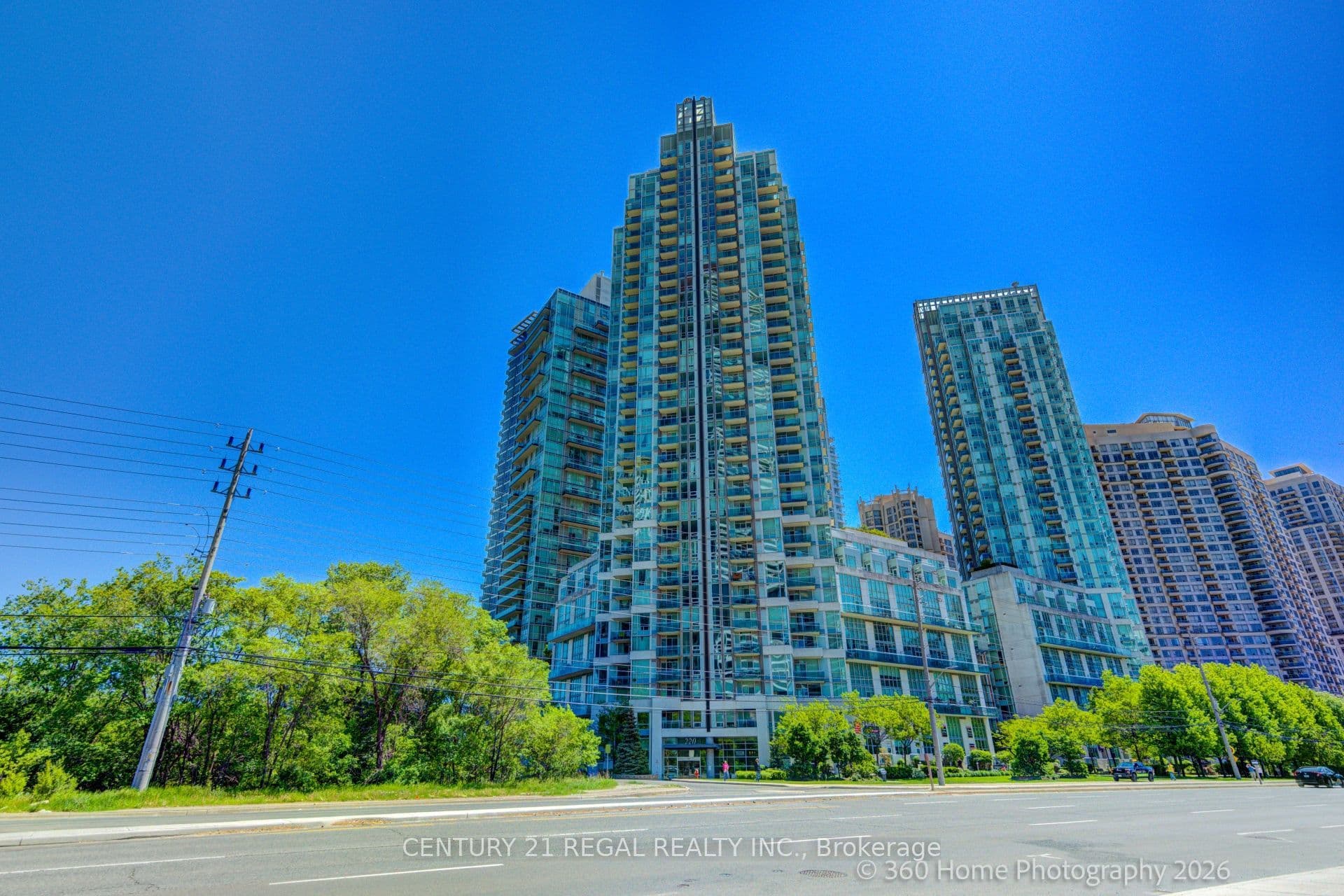 220 Burnhamthorpe Road 3004, Mississauga, ON L5B 3Y5