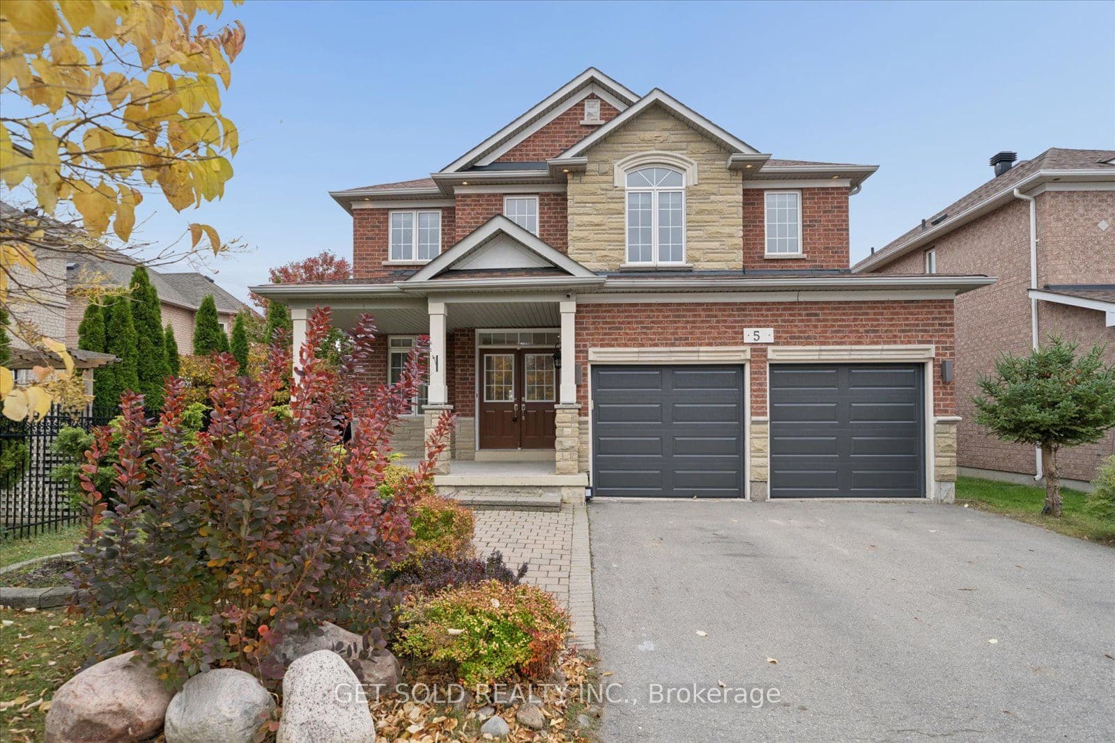 5 Ravine Edge Drive, Richmond Hill, ON L4E 4J2