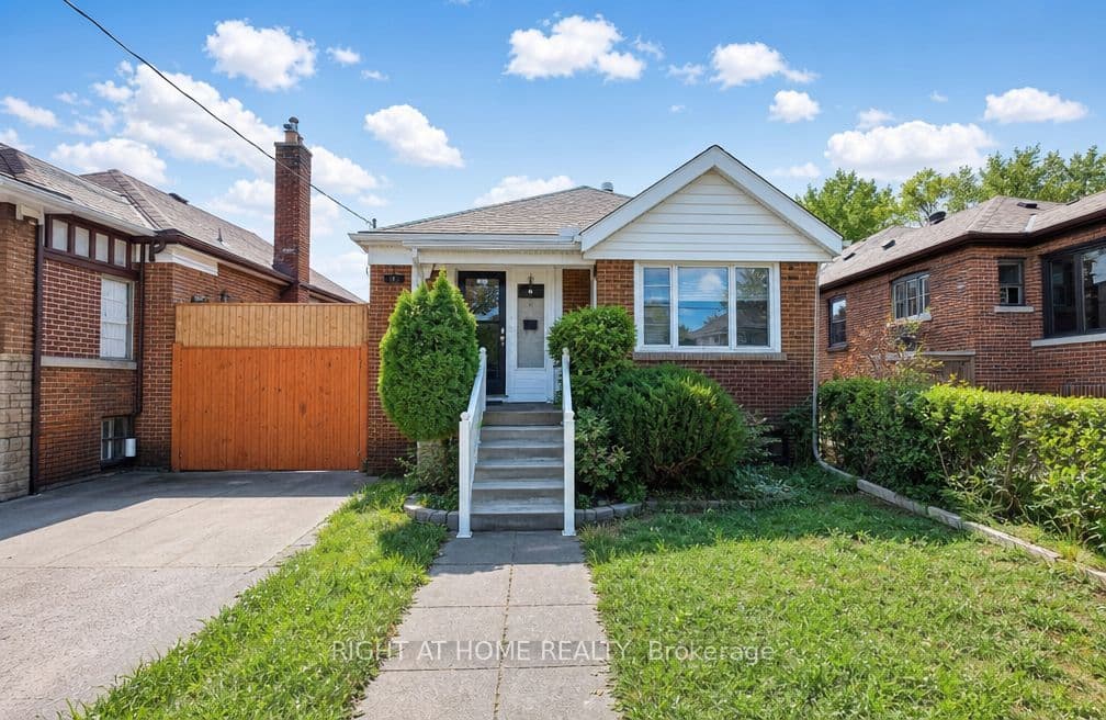 1788 Keele Street, Toronto, ON M6M 3X1