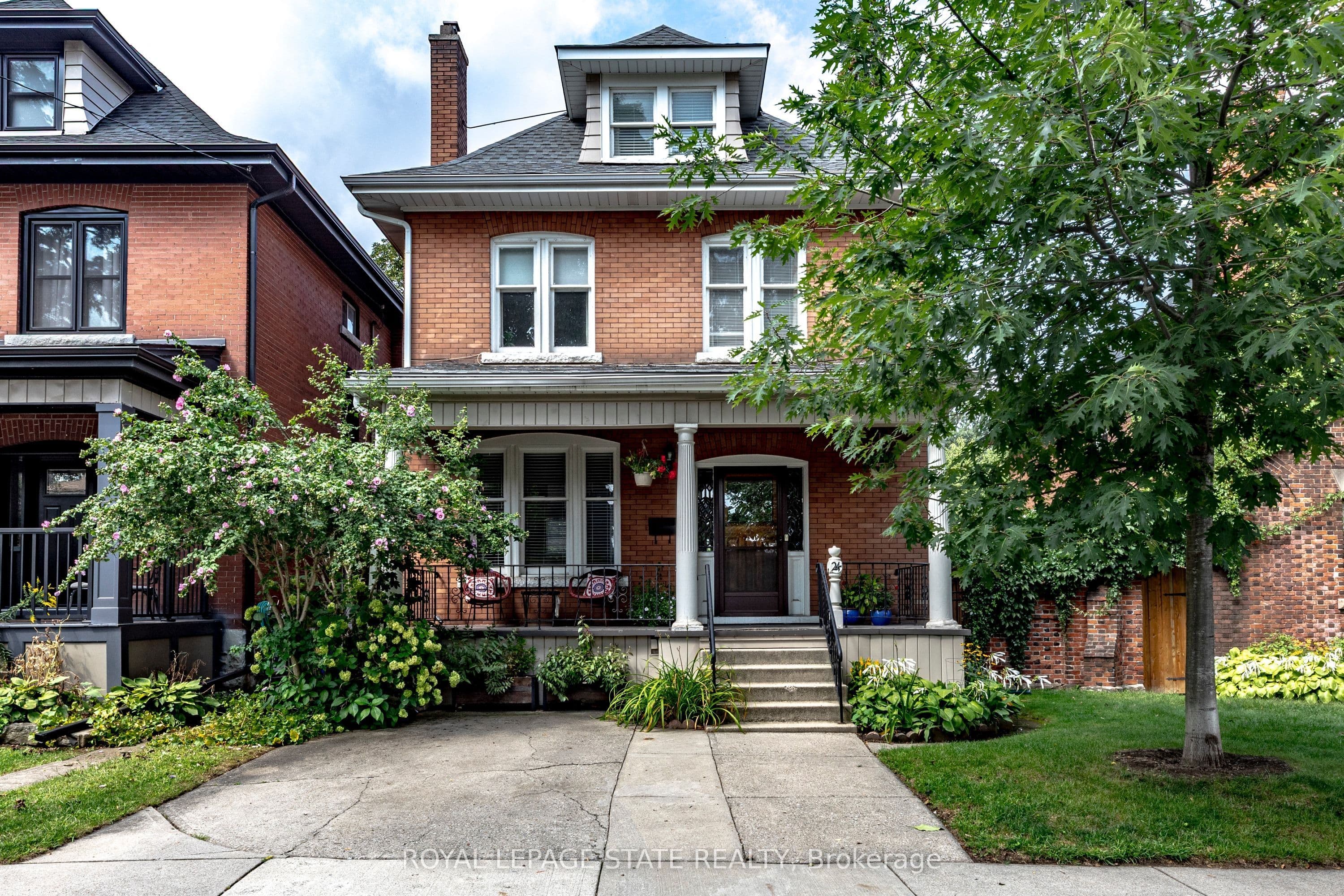 24 Fairleigh Crescent, Hamilton, ON L8M 2K9