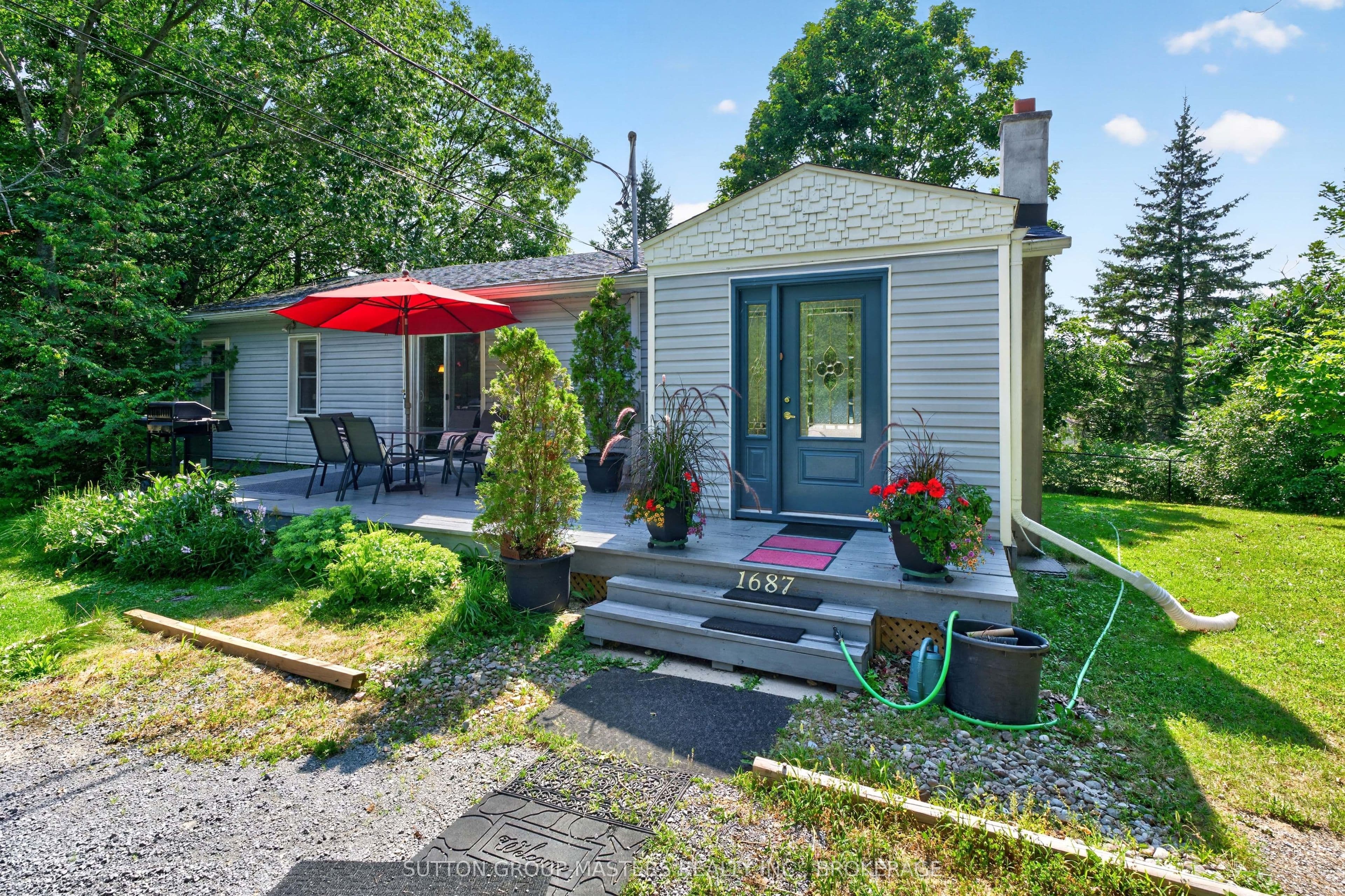 1687 Harten Lane, Kingston, ON K7L 4V1