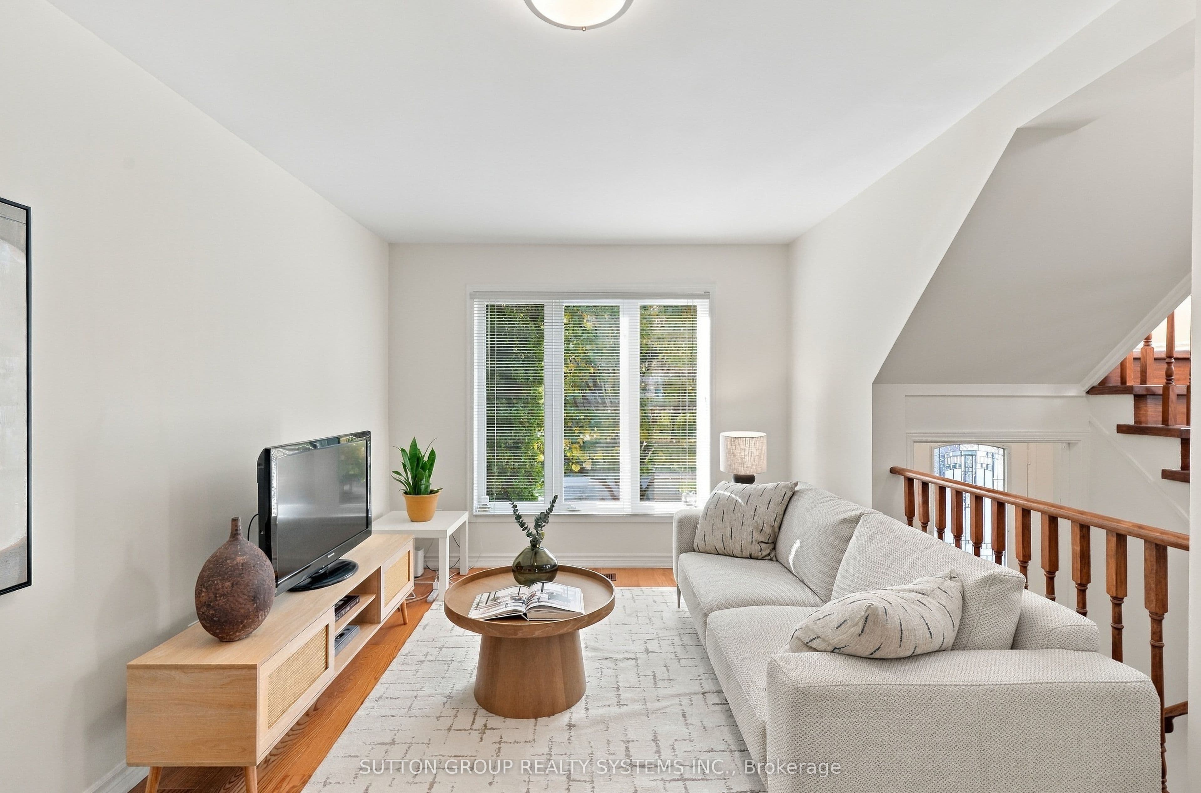 120 Tarragona Boulevard, Toronto, ON M6N 5C5