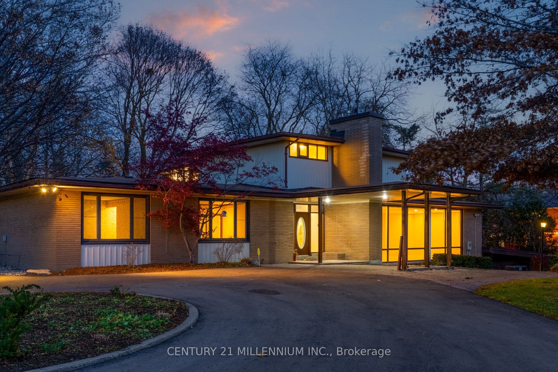 200 Main Street S, Brampton, ON L6W 2E2