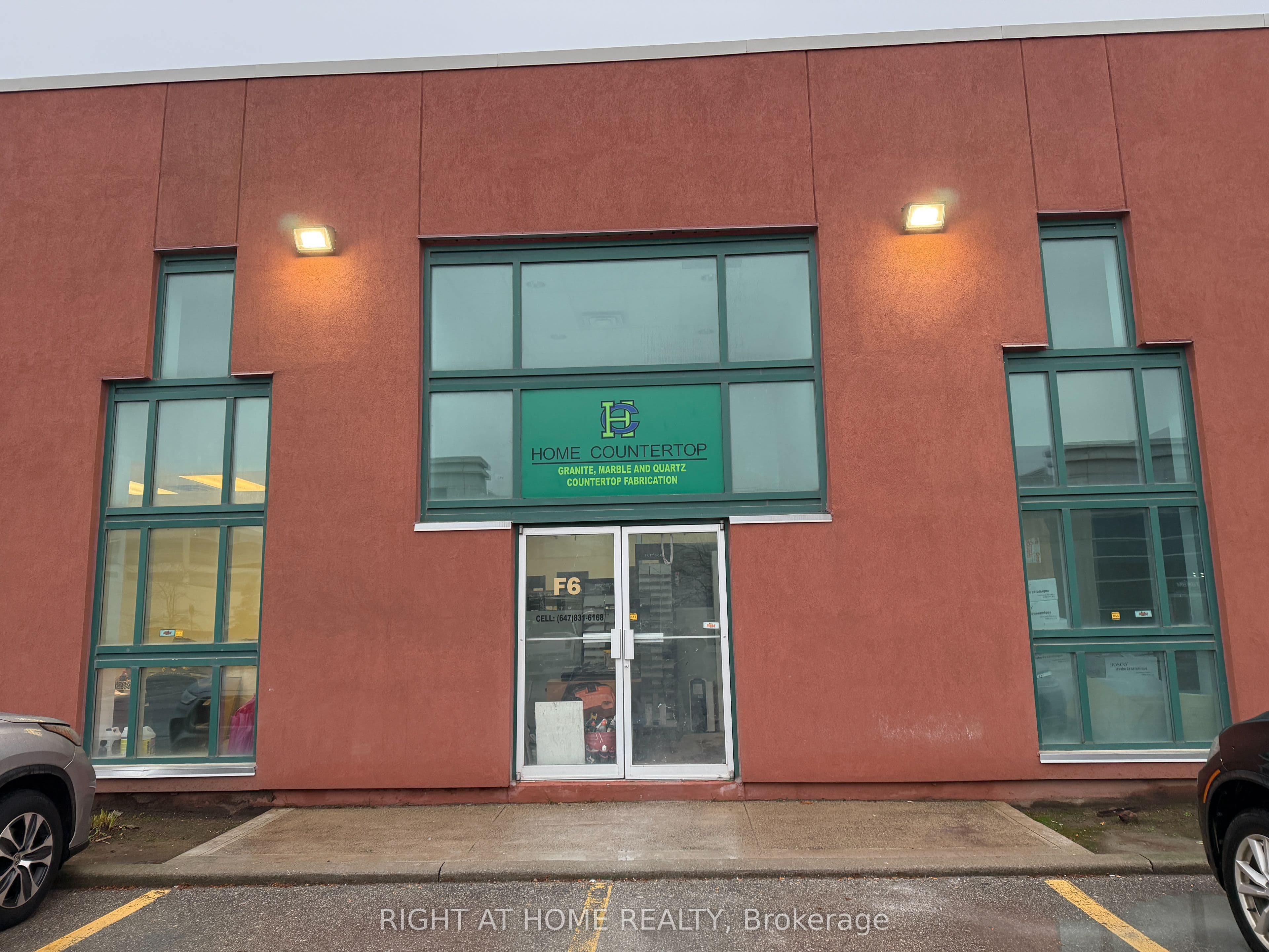 1273 North Service Road E 6, Oakville, ON L6H 1A7