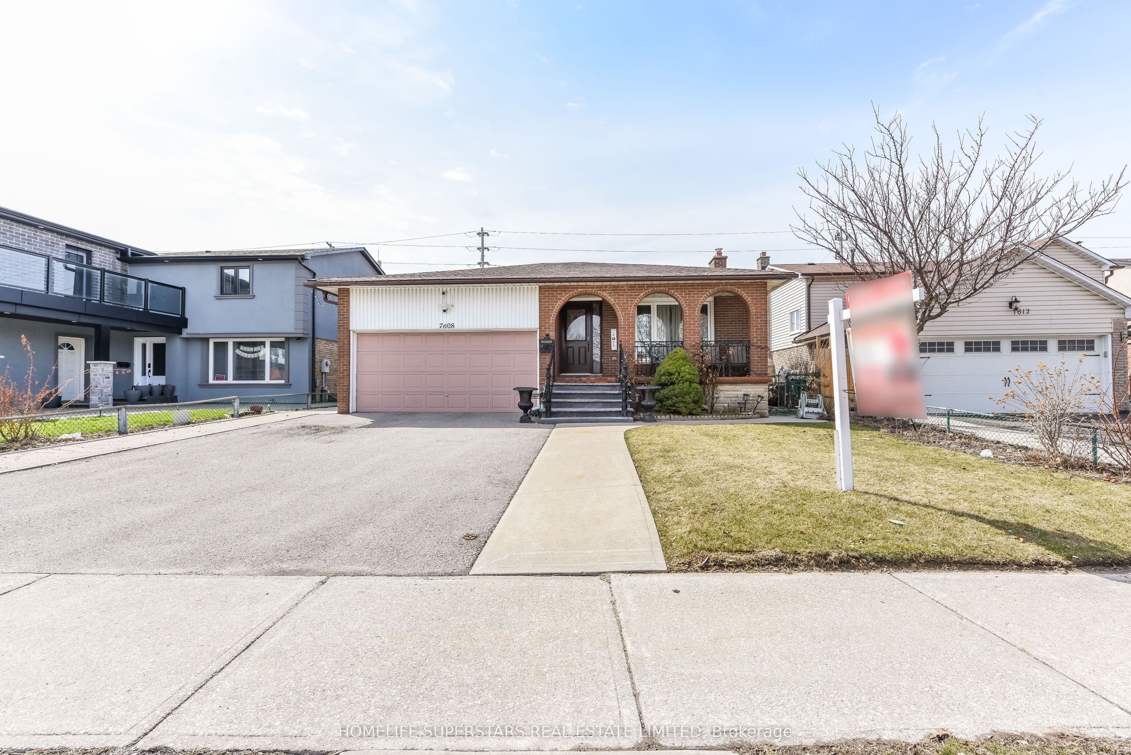 7608 Benavon Road, Mississauga, ON L4T 3G3
