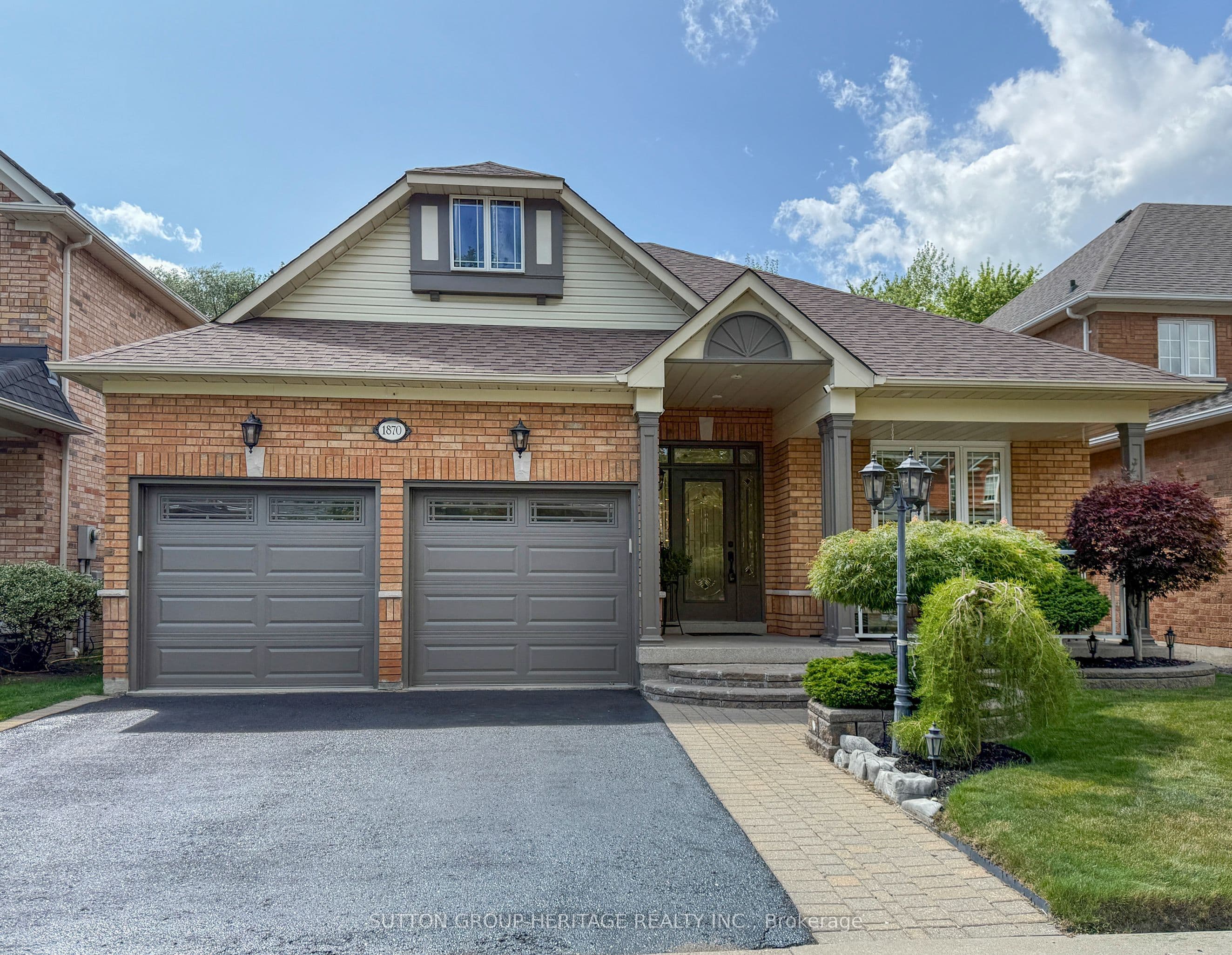 1870 Falconwood Way, Pickering, ON L1V 7C3