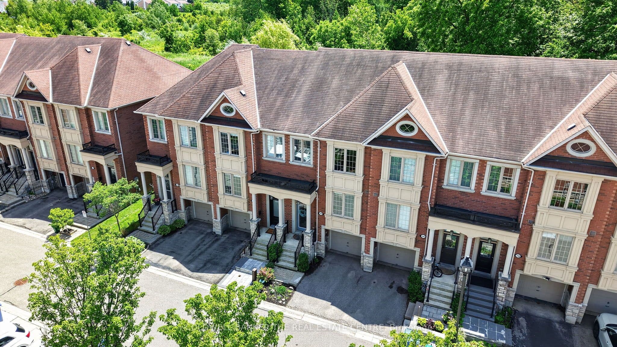 346 Doak Lane, Newmarket, ON L3Y 0A7