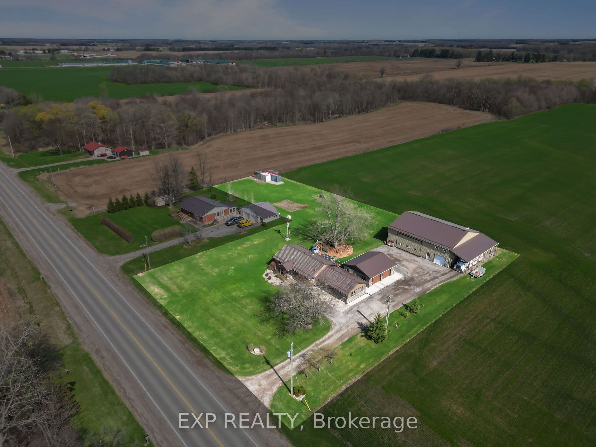 9221 Hickory Drive, Strathroy-Caradoc, ON N7G 3H3