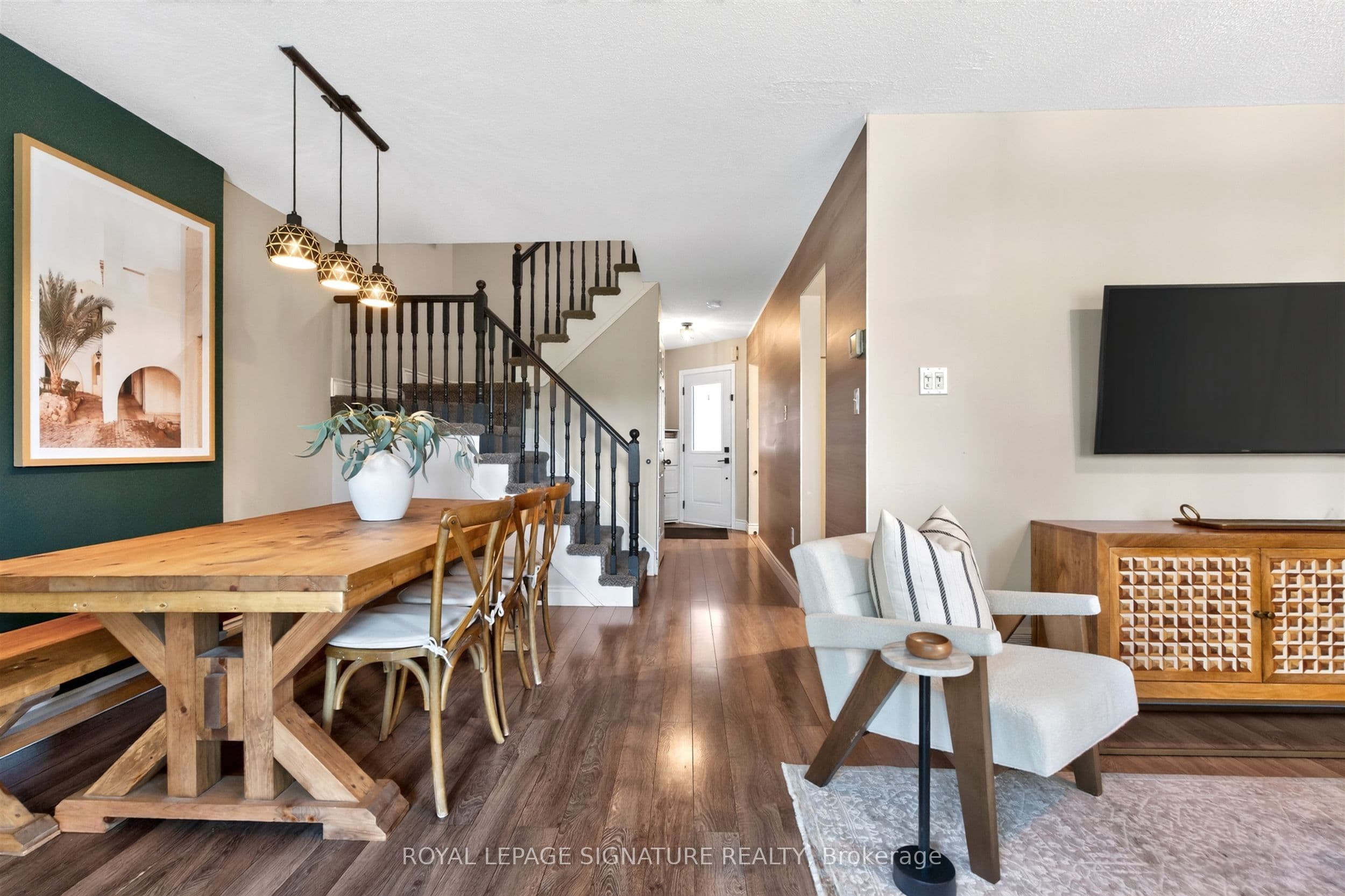 1373 Treeland Street, Burlington, ON L7R 4P4