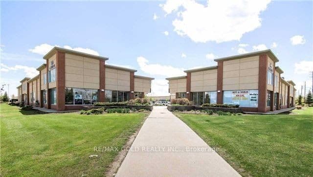 480 Chrysler Drive 40(3), Brampton, ON L6S 0C1