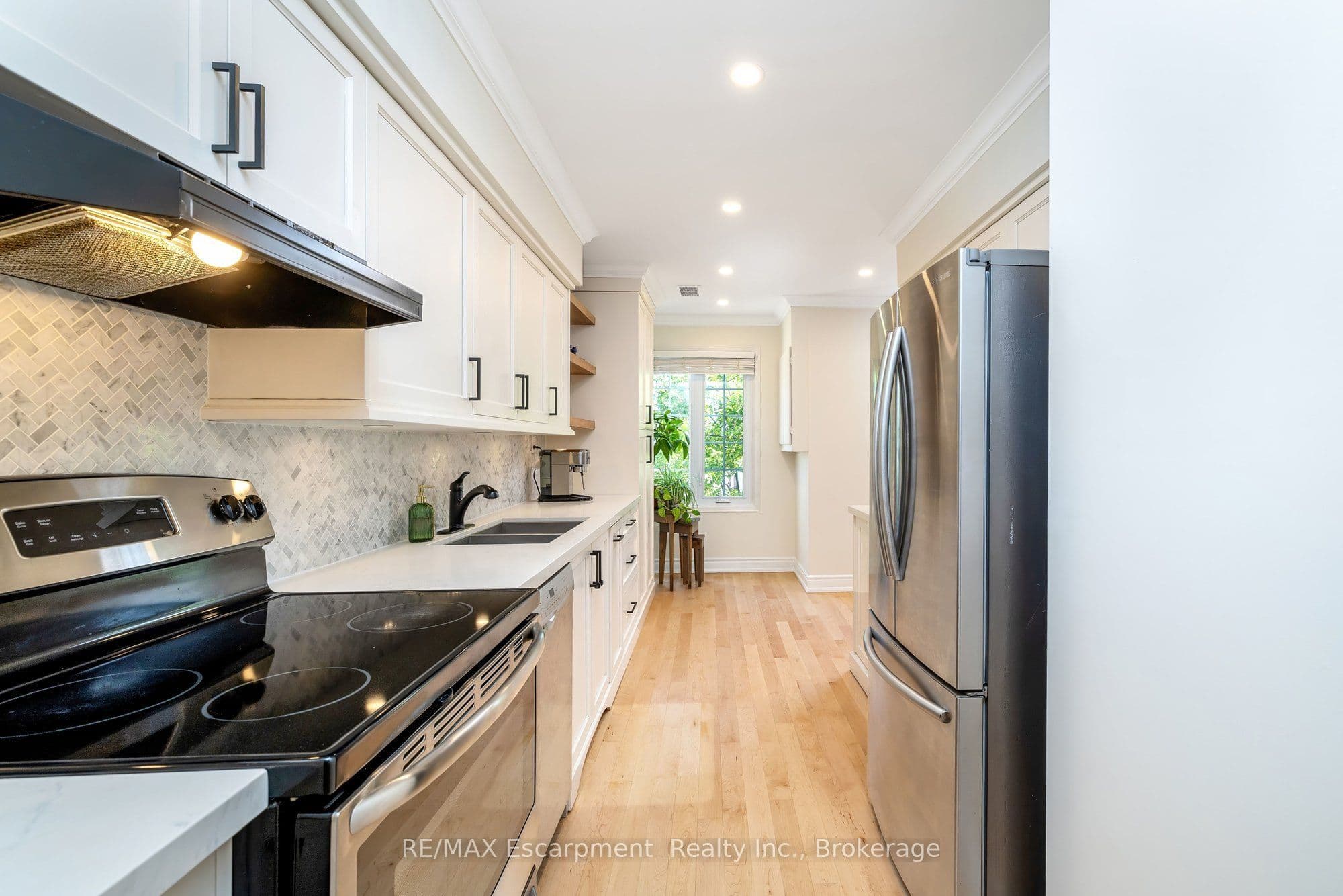 2110 Cleaver Avenue 218, Burlington, ON L7M 3Z3