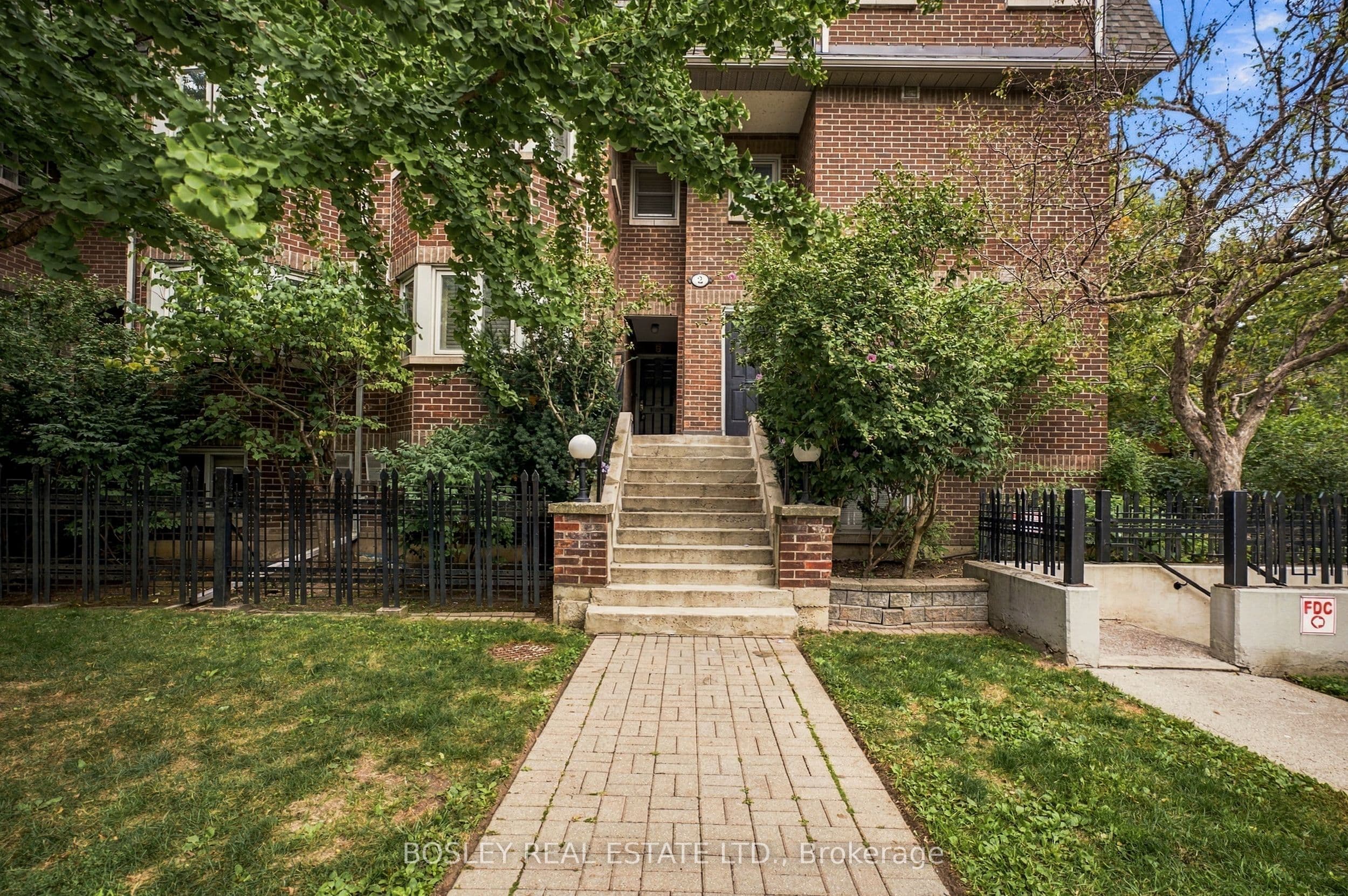 2B Shank Street, Toronto, ON M6J 3T8