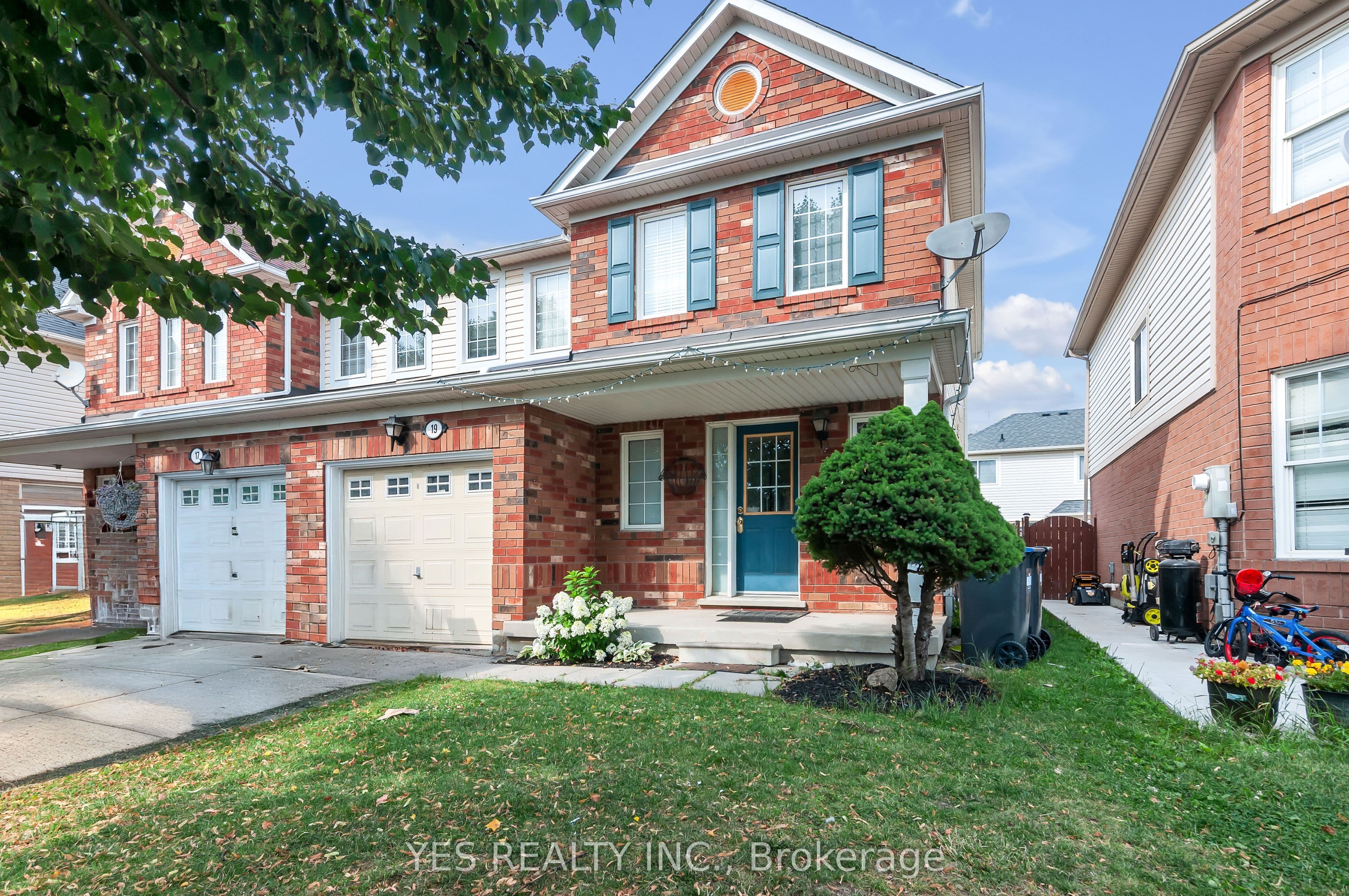 19 Virtues Avenue, Brampton, ON L7A 2R8